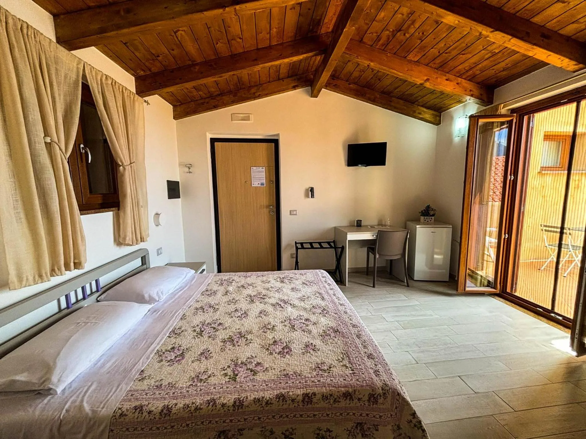 Bedroom, Bed in Tramonti d'Oro