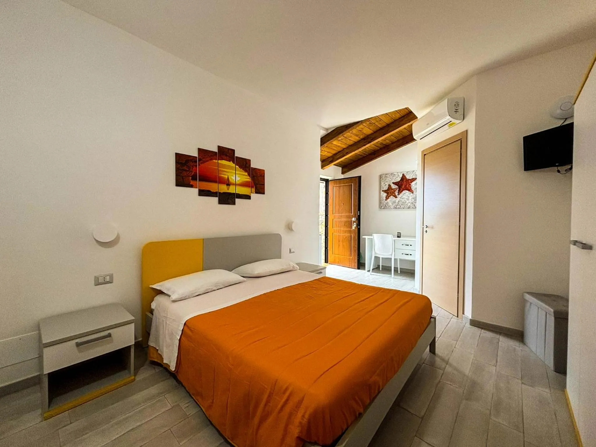 Bedroom, Bed in Tramonti d'Oro