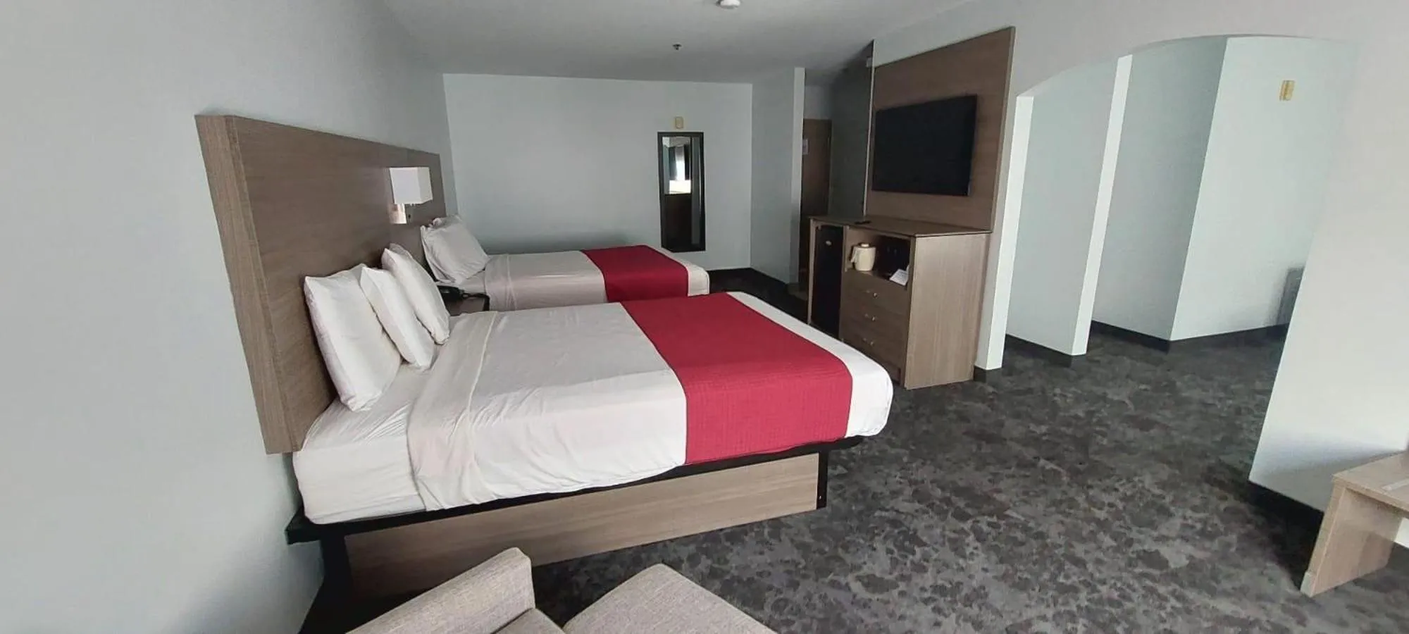 Deluxe Queen Suite in Best Western Manchester