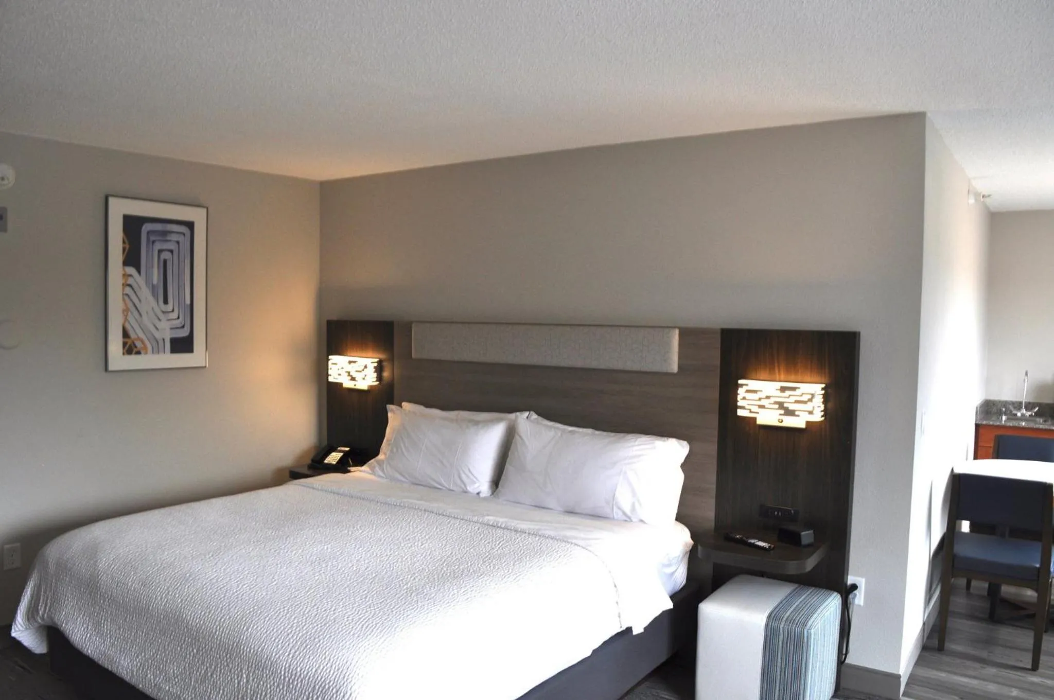 Photo of the whole room, Bed in Holiday Inn Express St Croix Valley by IHG