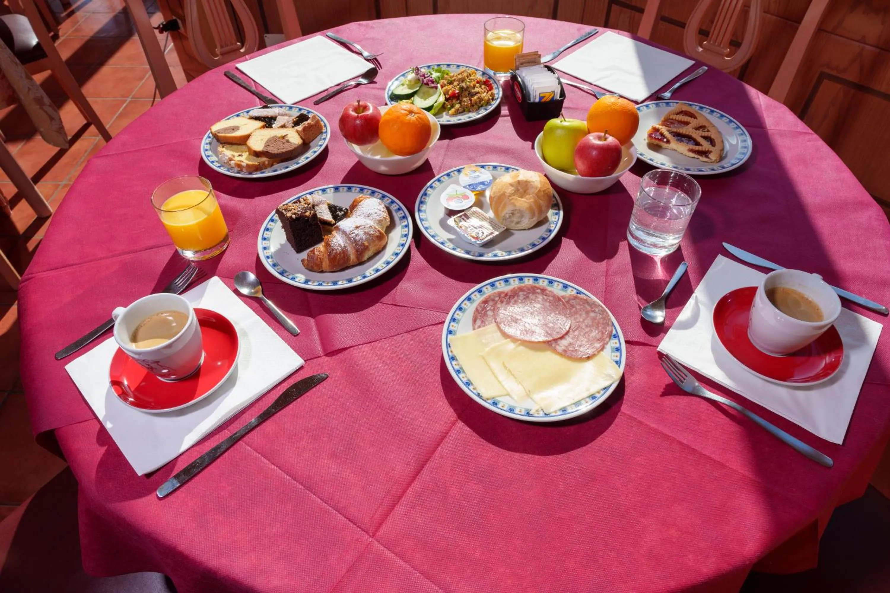 Breakfast in Hotel Villa Strassoldo "Ex Attianese Hotel Restaurant"
