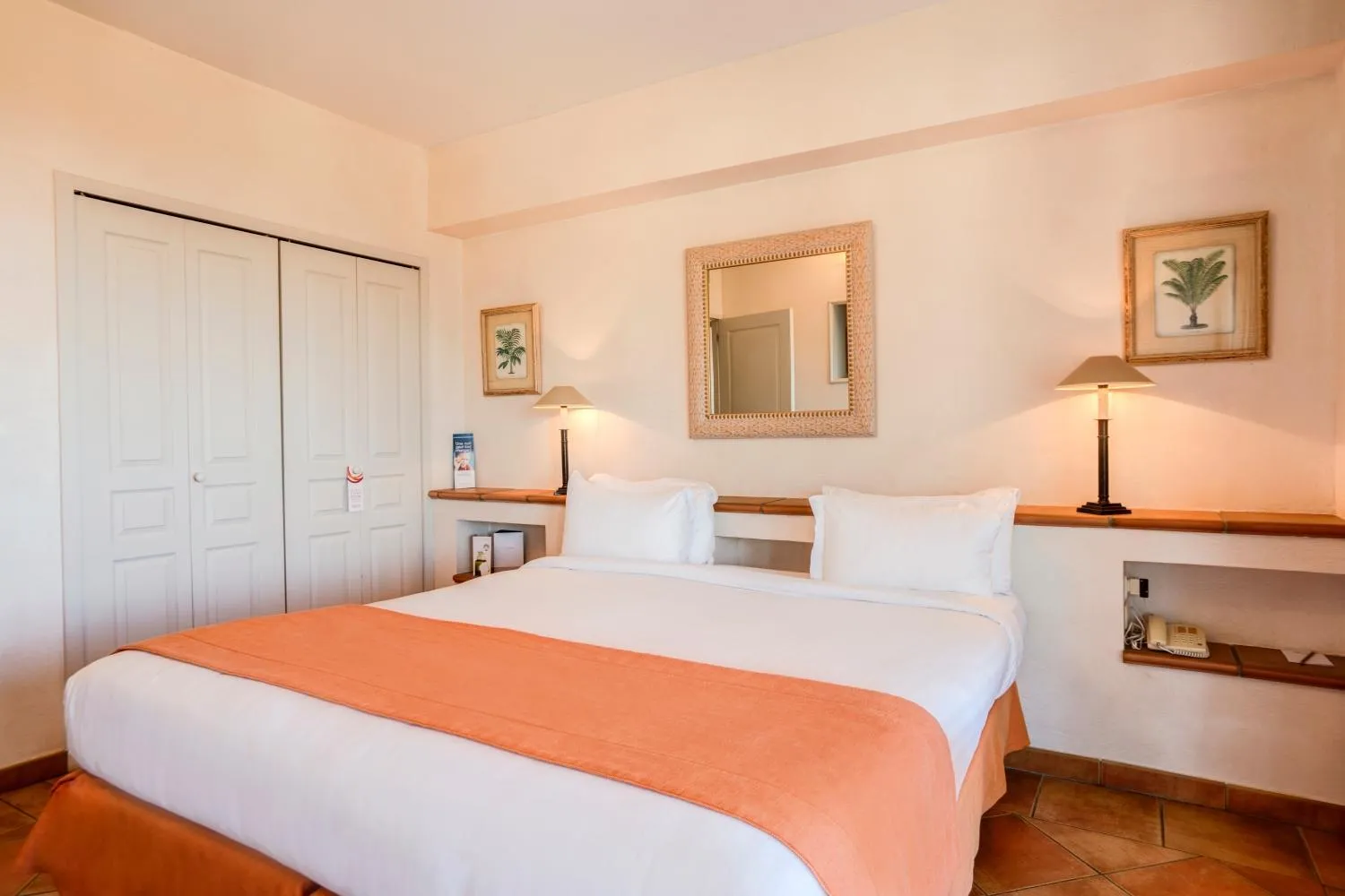 Bed in Le Fregate Provence