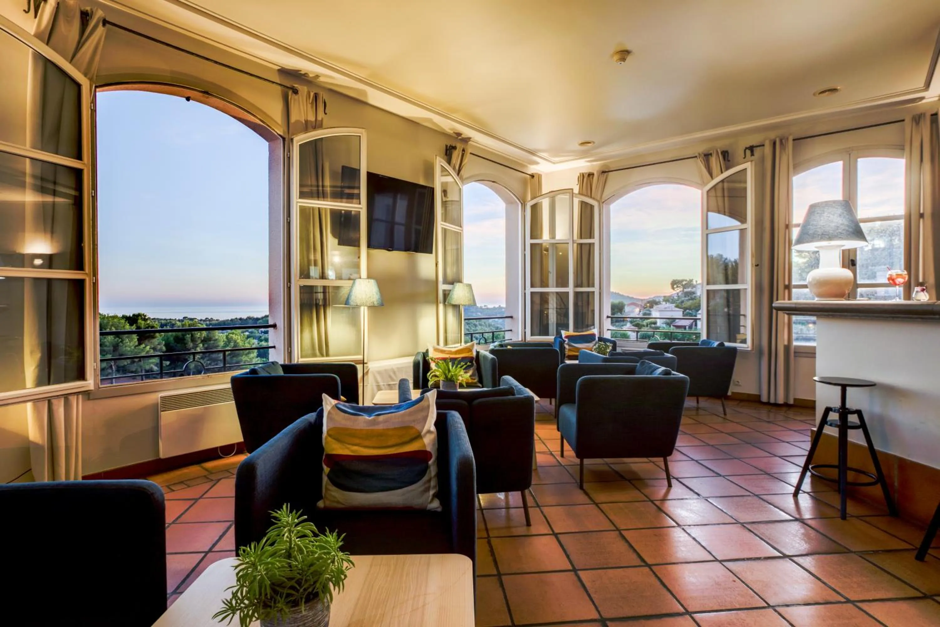 Lounge or bar in Le Fregate Provence