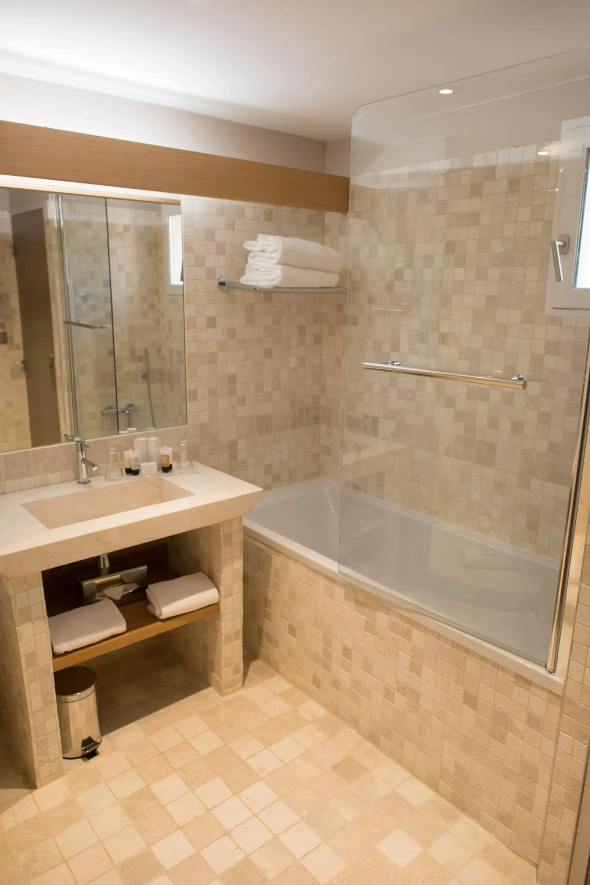 Shower in Le Fregate Provence