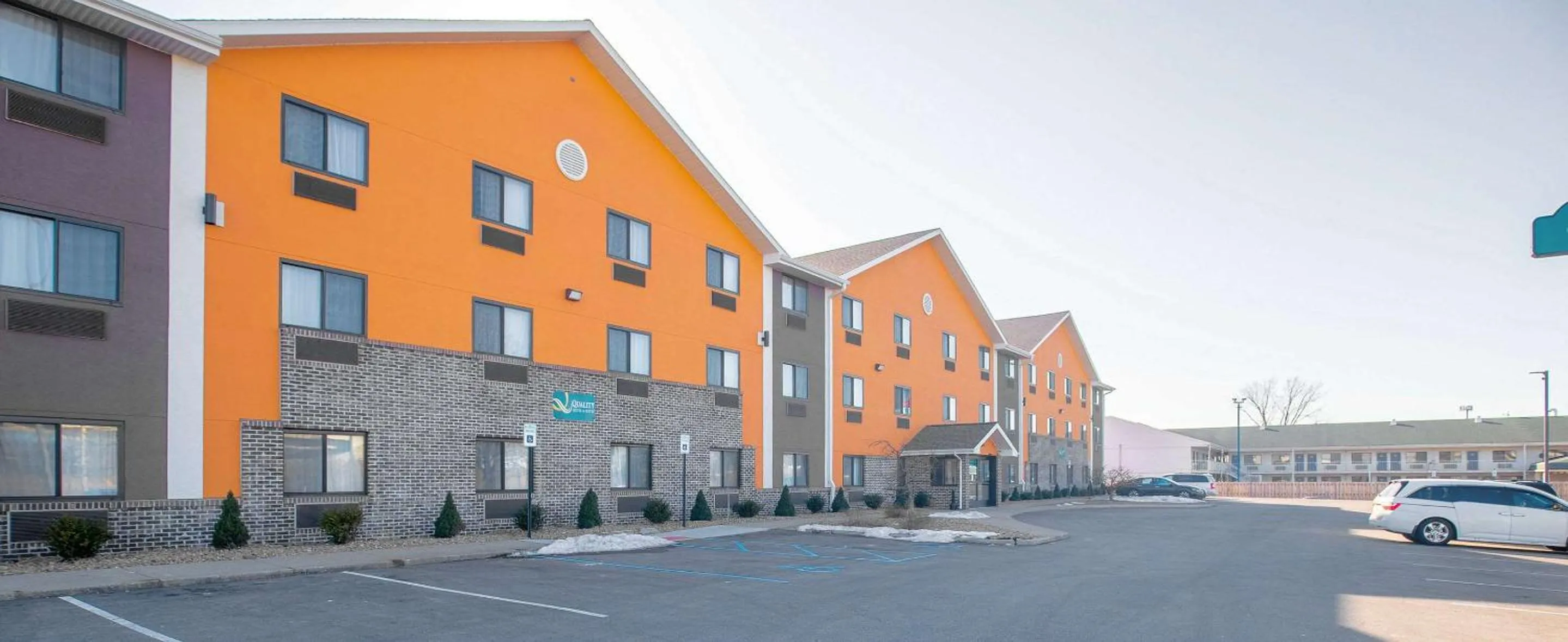Property building in Quality Inn & Suites Hammond Near I-8090