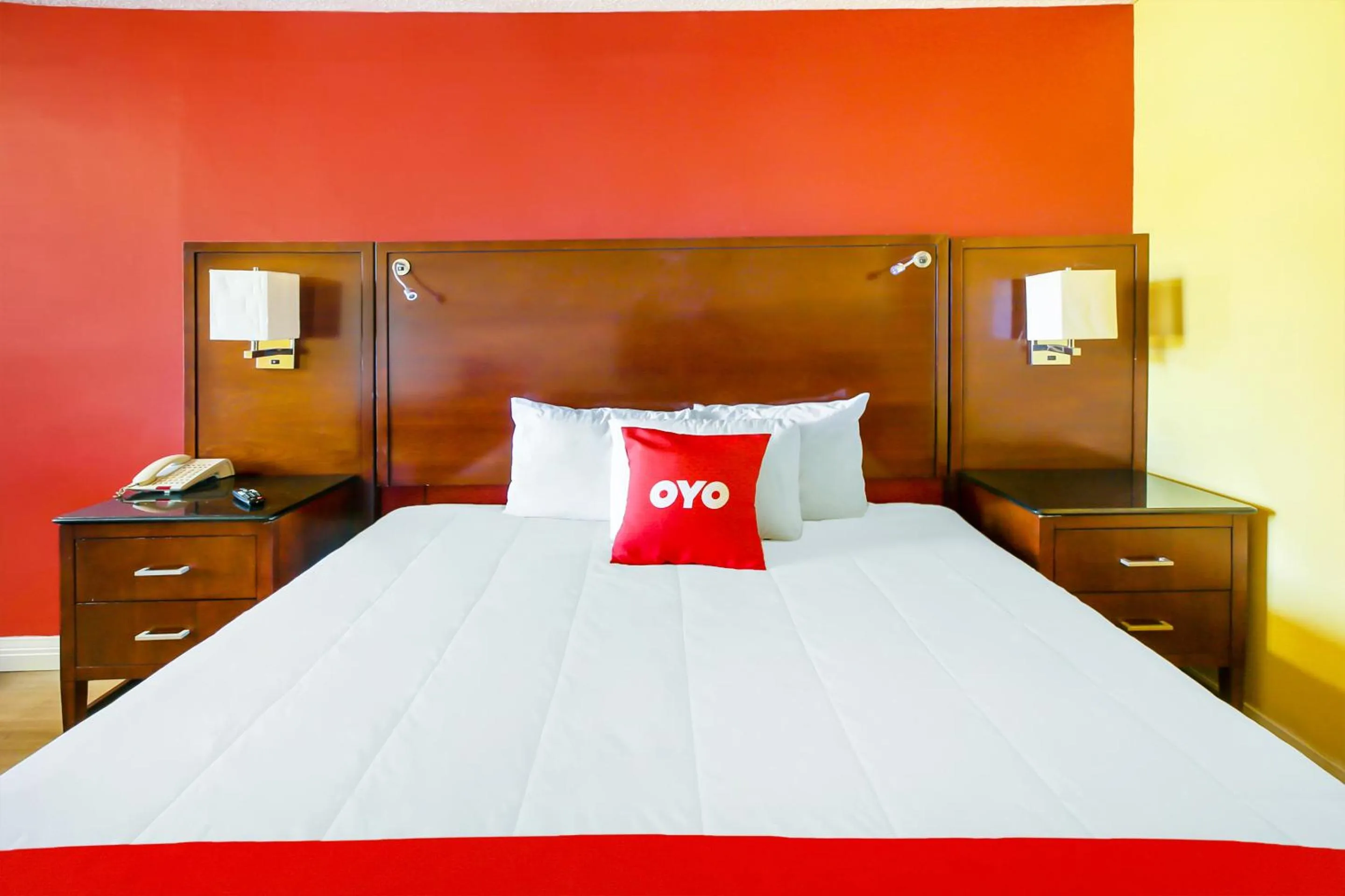 Bedroom, Bed in OYO Hotel Jackson South I-55