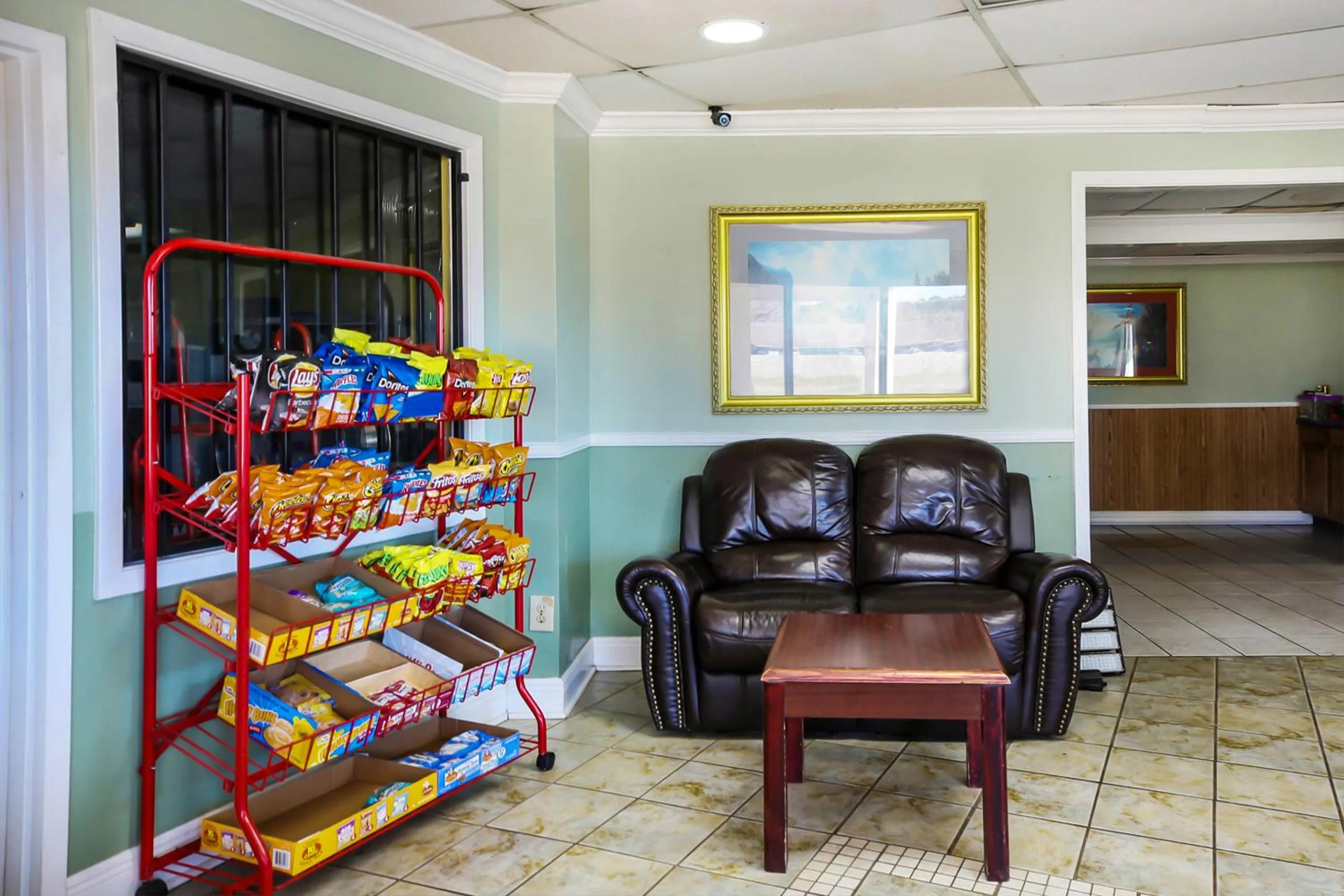 Seating area in OYO Hotel Jackson South I-55