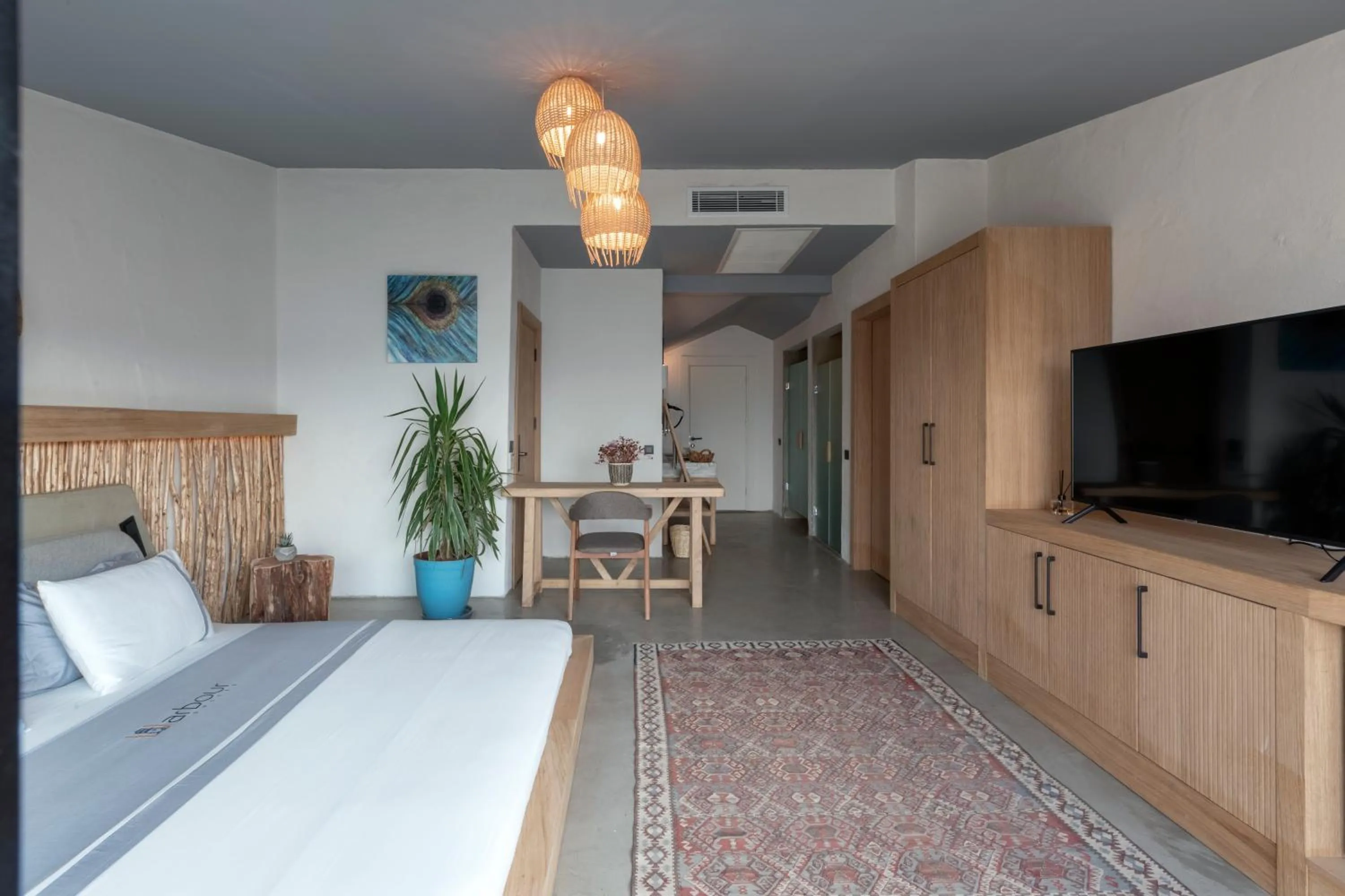 Photo of the whole room, Bed in Harbour Suites Fethiye