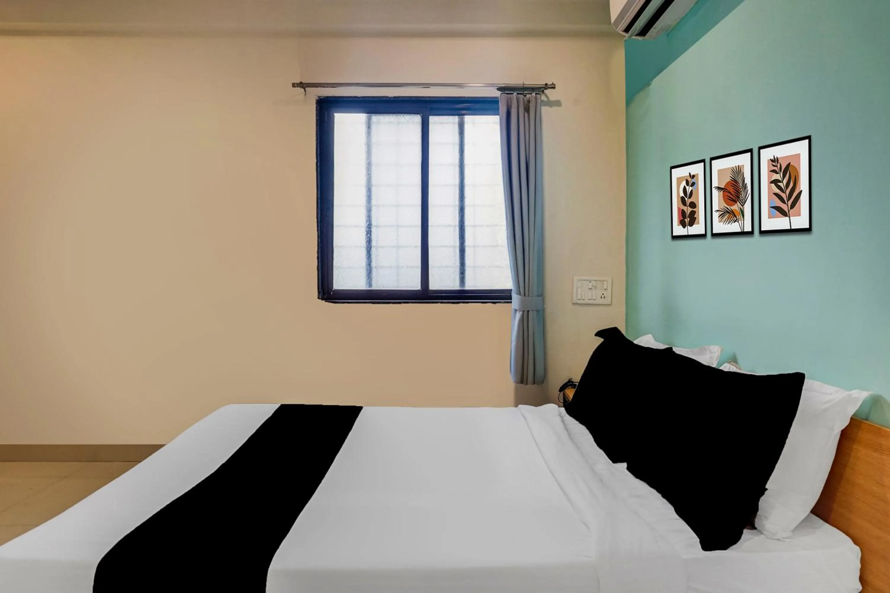 Bedroom, Bed in Super Collection O Manjari - Mundhwa Road Formerly 7 Treats