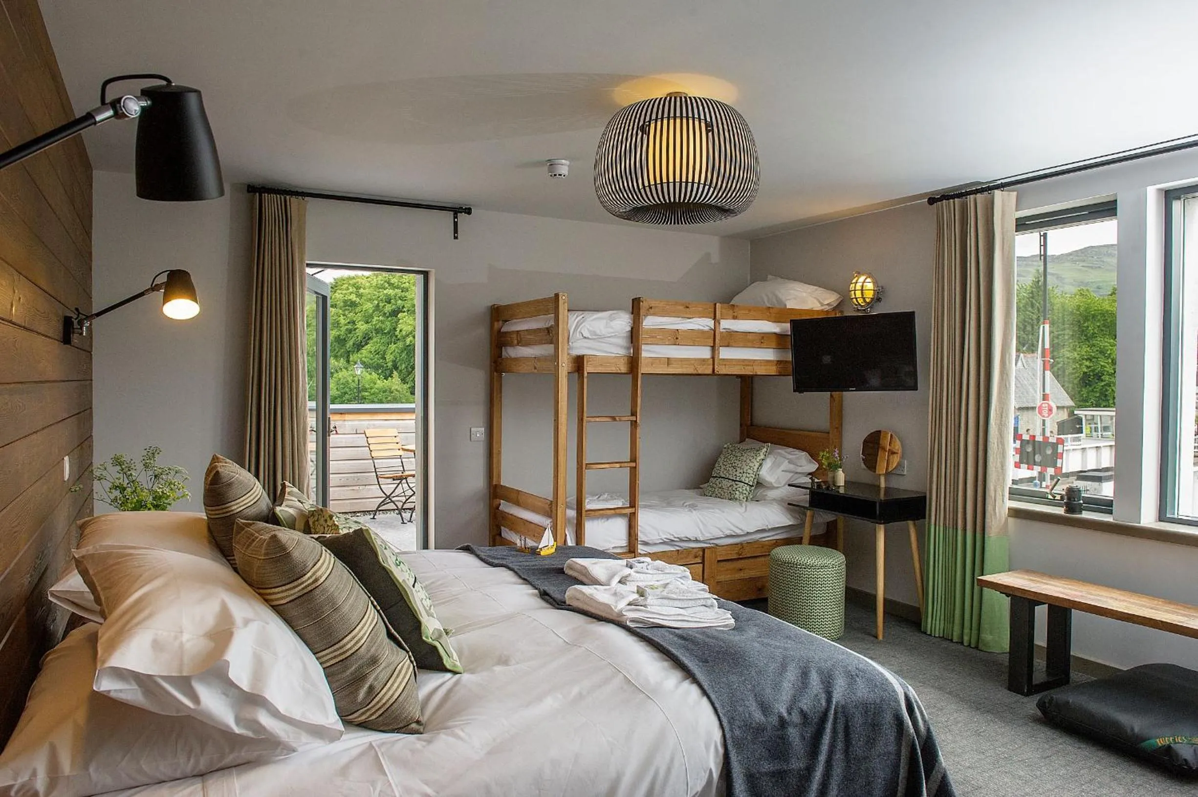 Bed in Lock Chambers, Caledonian Canal Centre