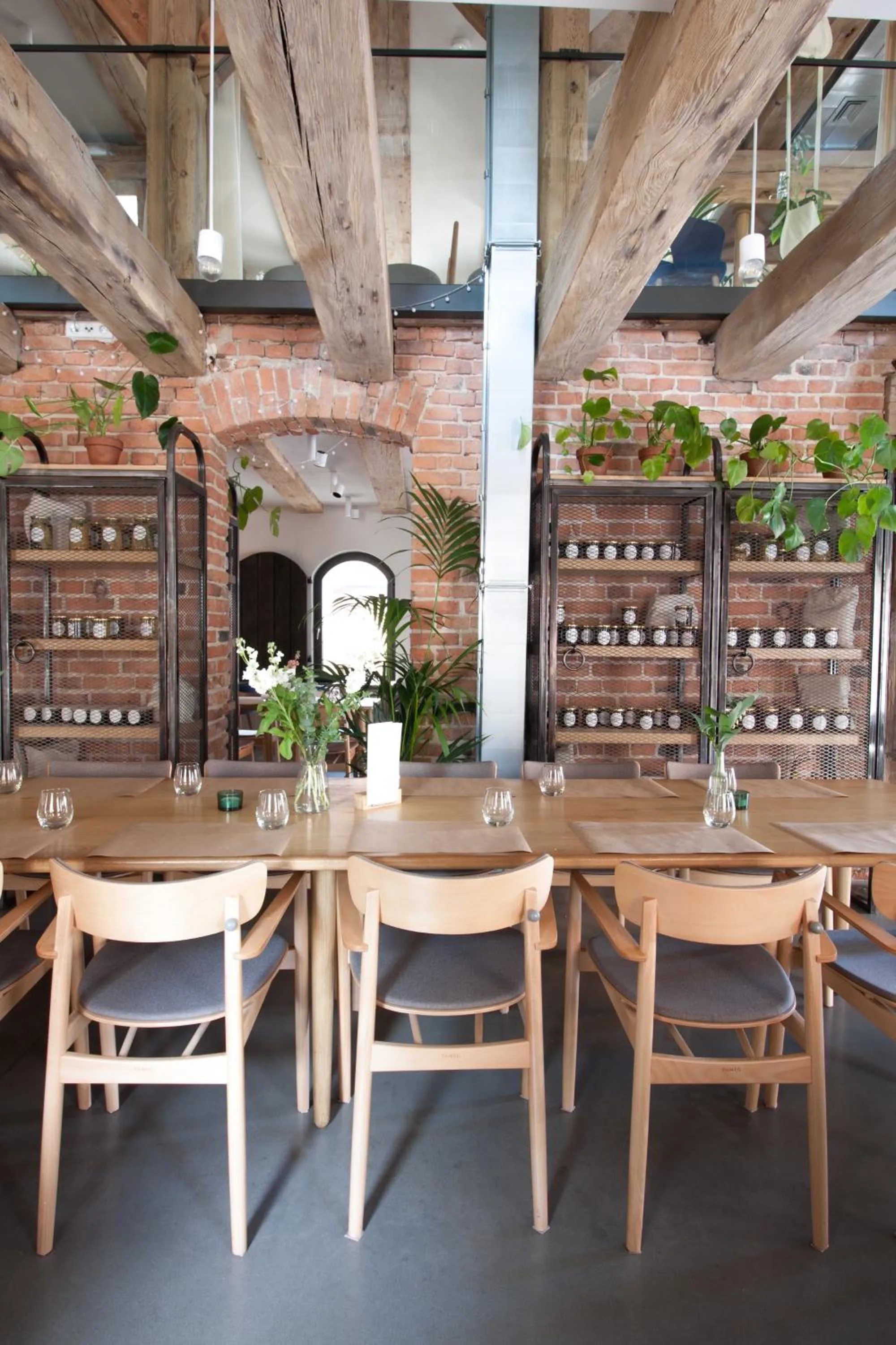 Restaurant/places to eat in Apartamenty Monka