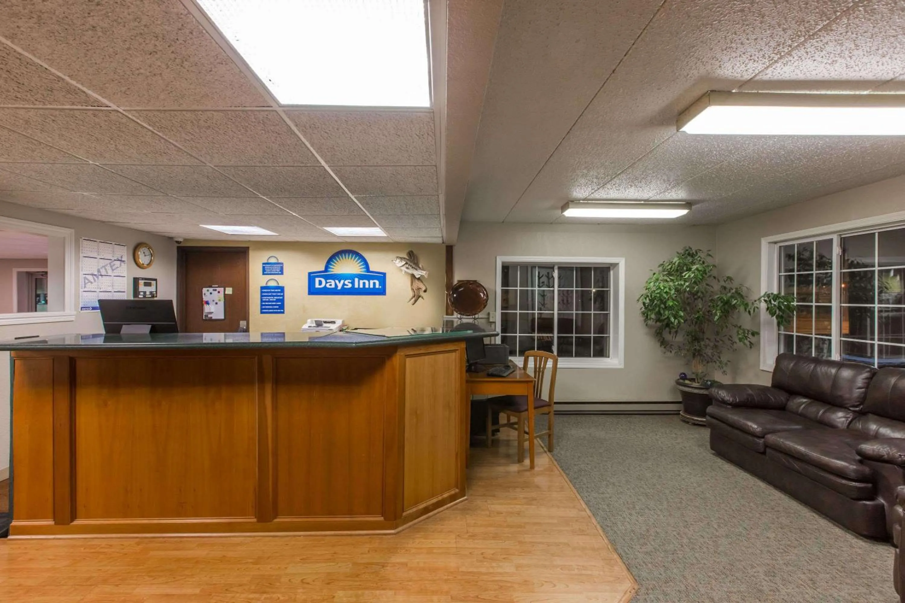 Lobby or reception in Days Inn by Wyndham Pierre