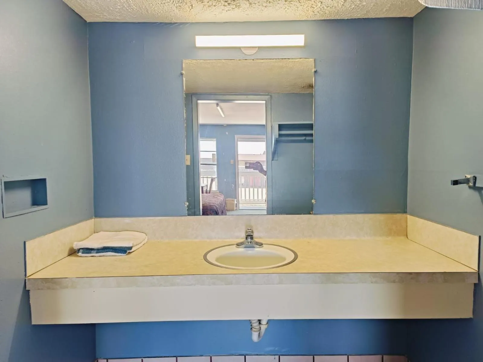 Bathroom in Valley Motel By Townhouse Corpus Christi Near Airport I 37