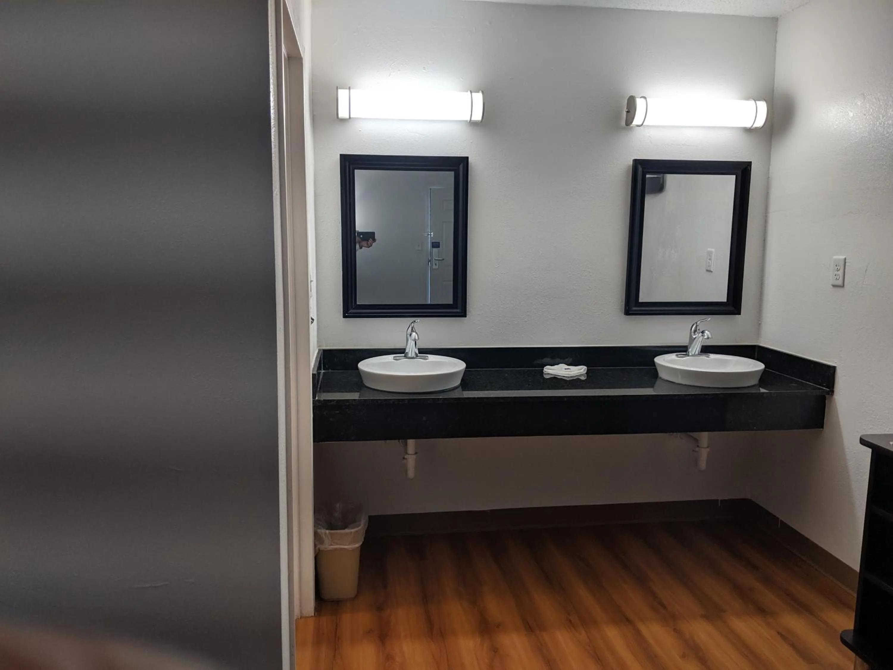 Bathroom in Motel 6 Chattanooga - Airport