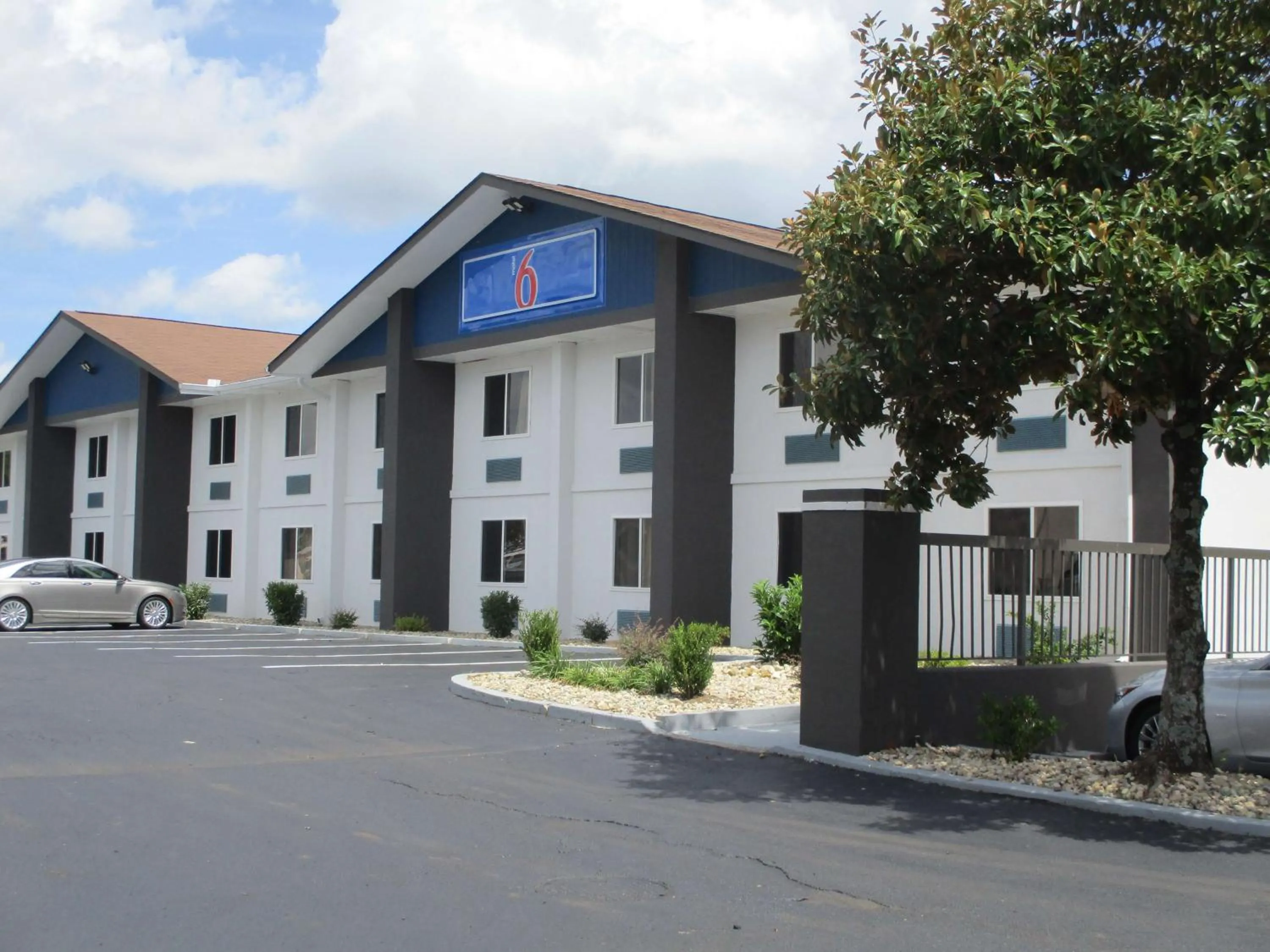 Property building in Motel 6 Chattanooga - Airport