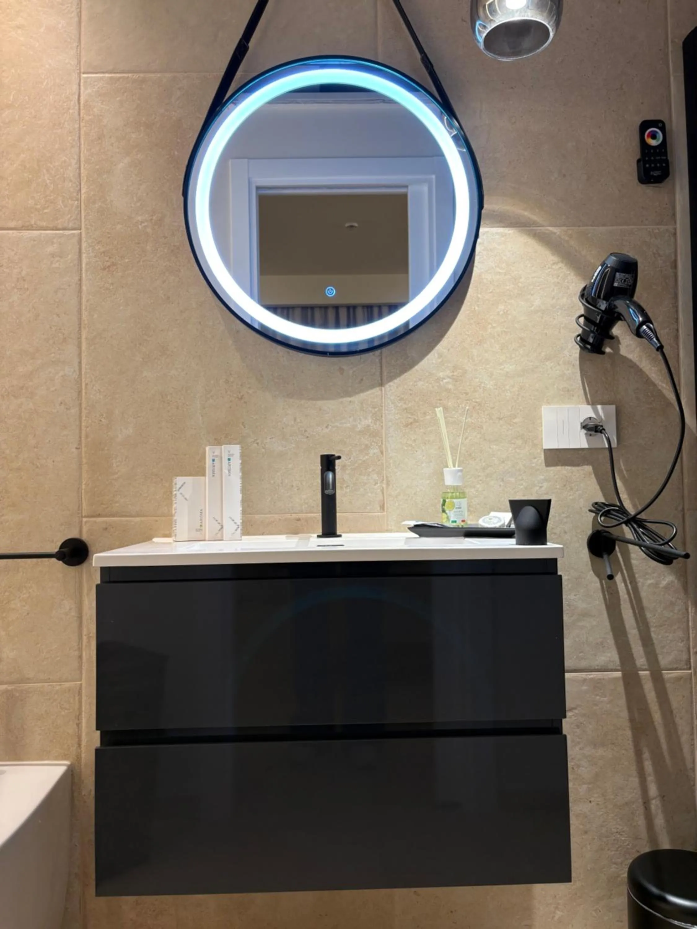 Bathroom in Sunset Beach Club Tropea