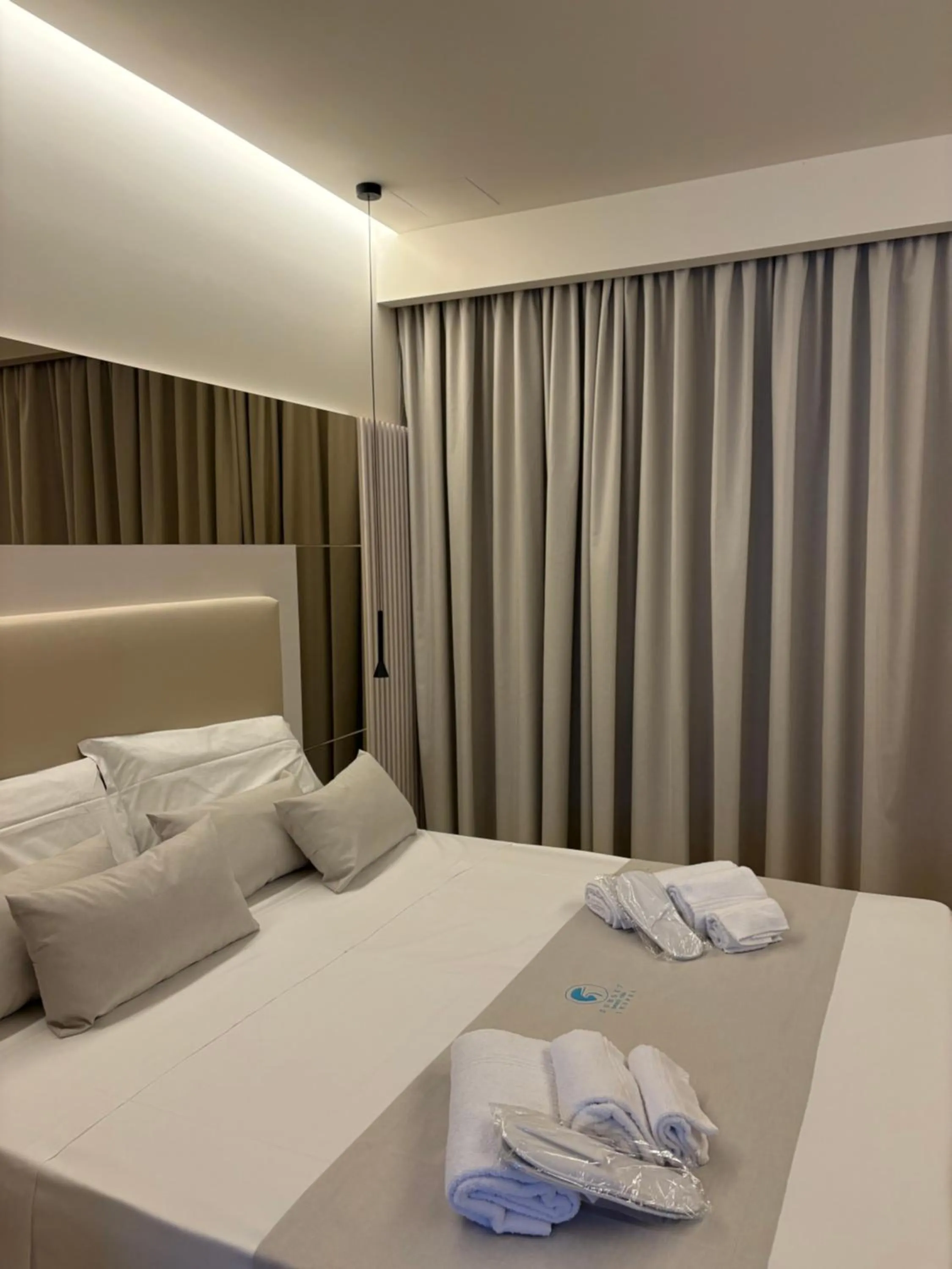 Bed in Sunset Beach Club Tropea