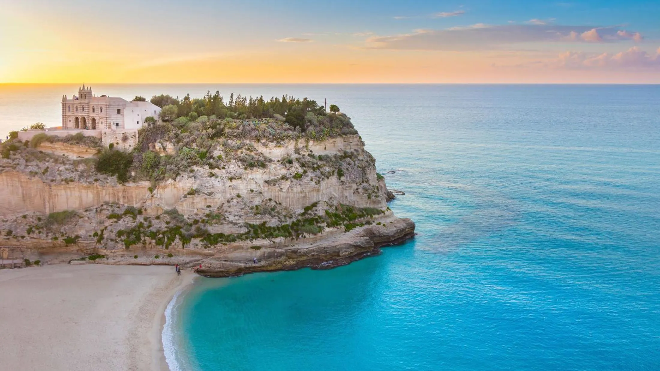 Natural landscape in Sunset Beach Club Tropea
