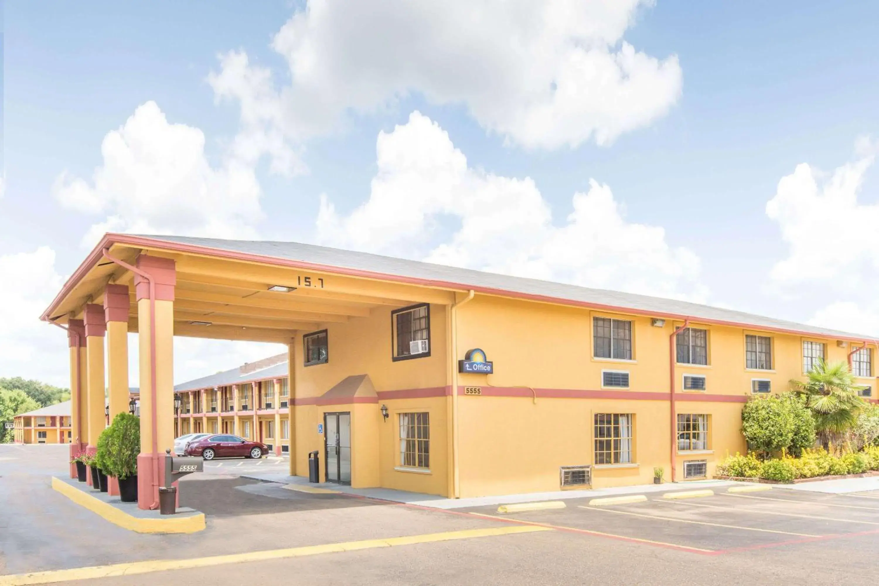 Executive Inn & Suites Executive Inn & Suites