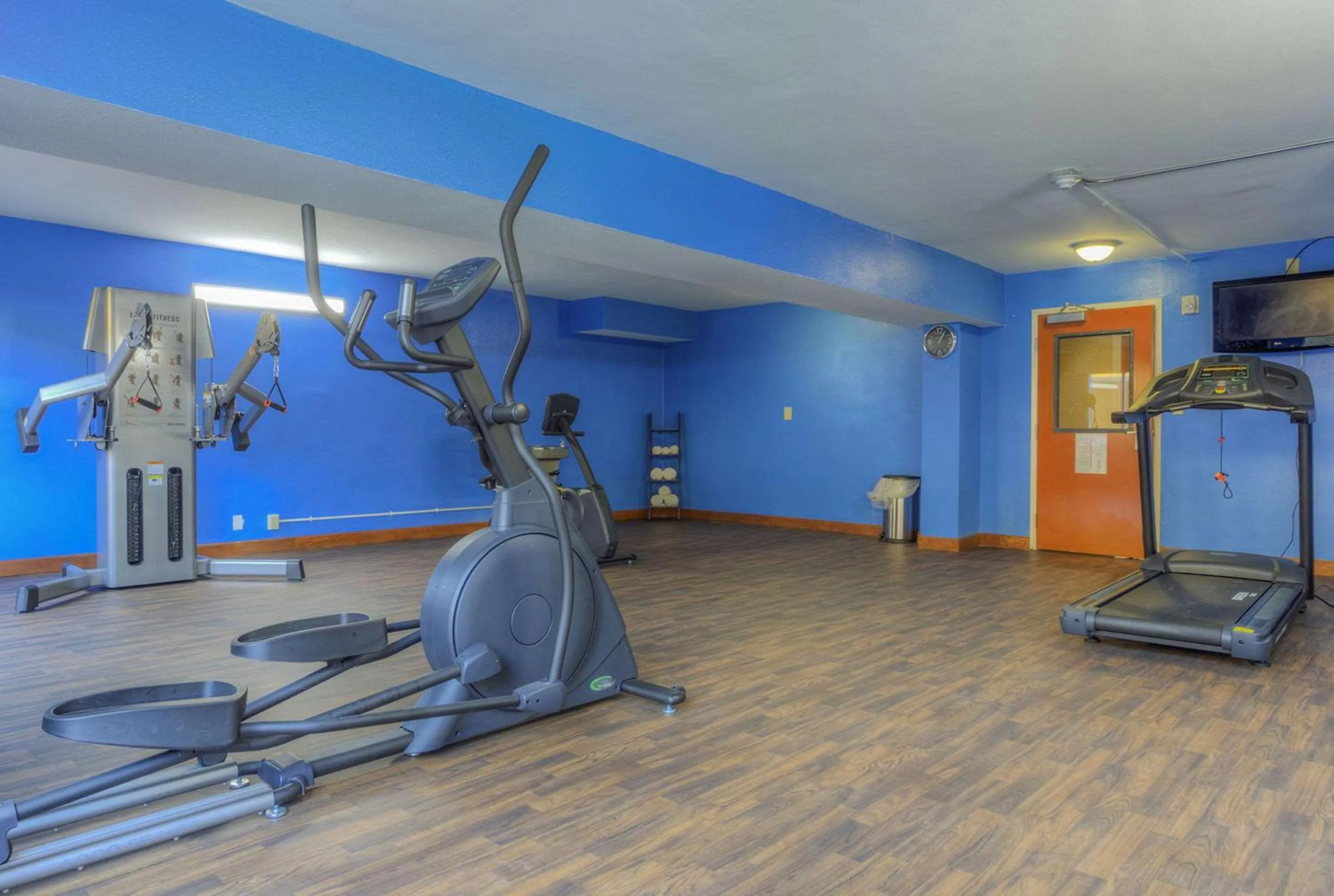 Fitness centre/facilities in Quality Inn & Suites Chattanooga-East Ridge