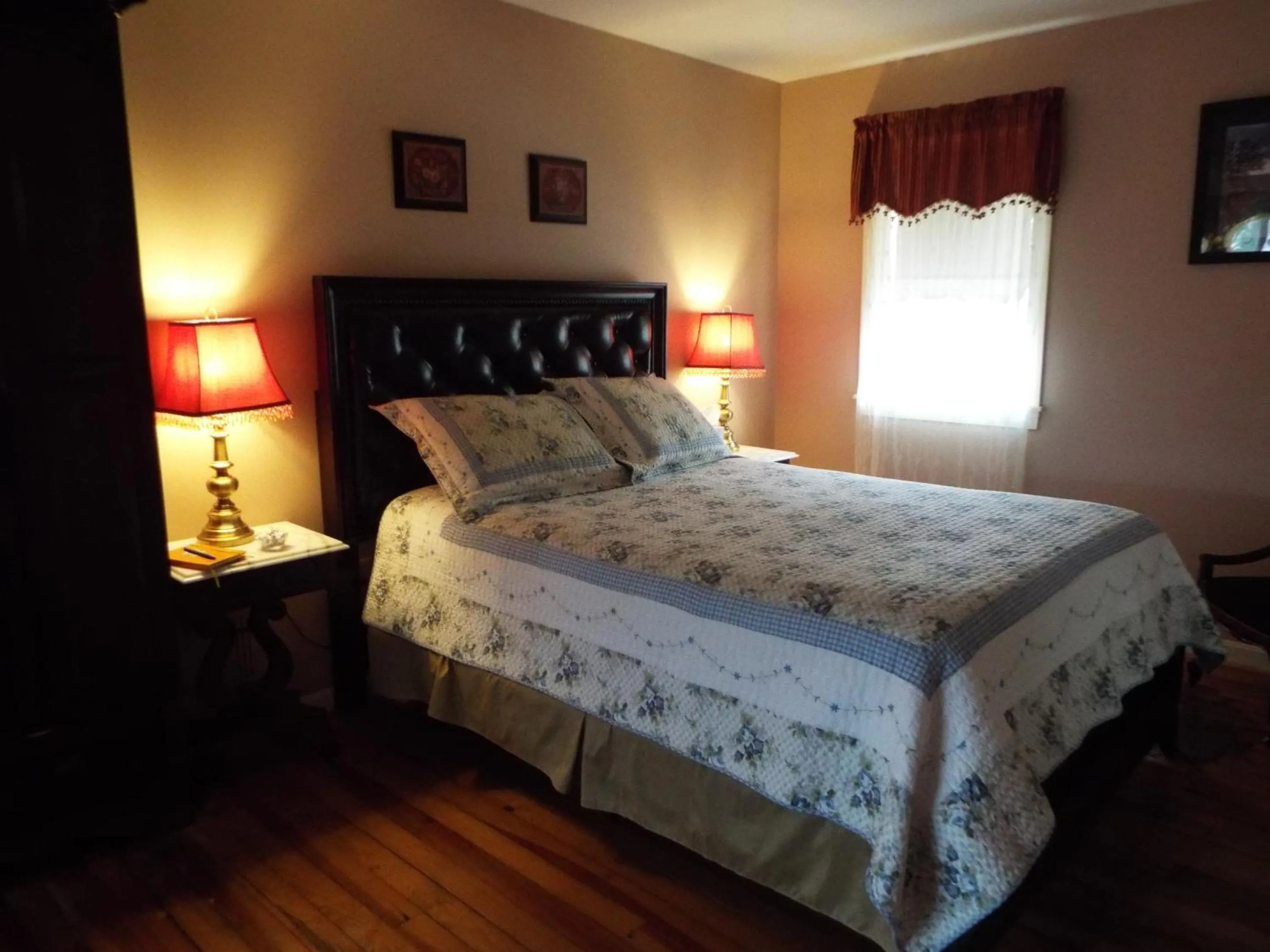 Bedroom, Bed in The Tillie Pierce House Inn