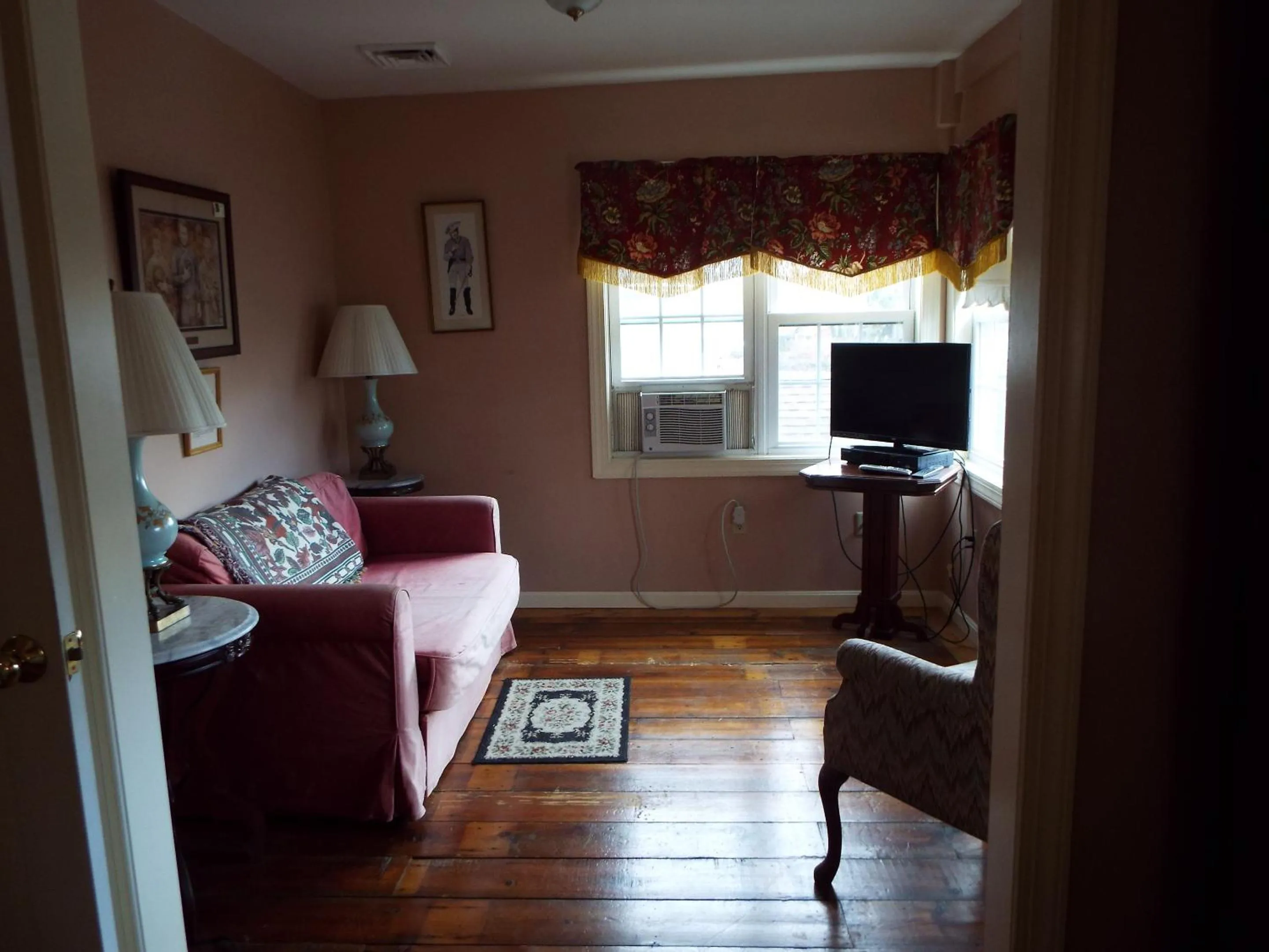 Bedroom in The Tillie Pierce House Inn