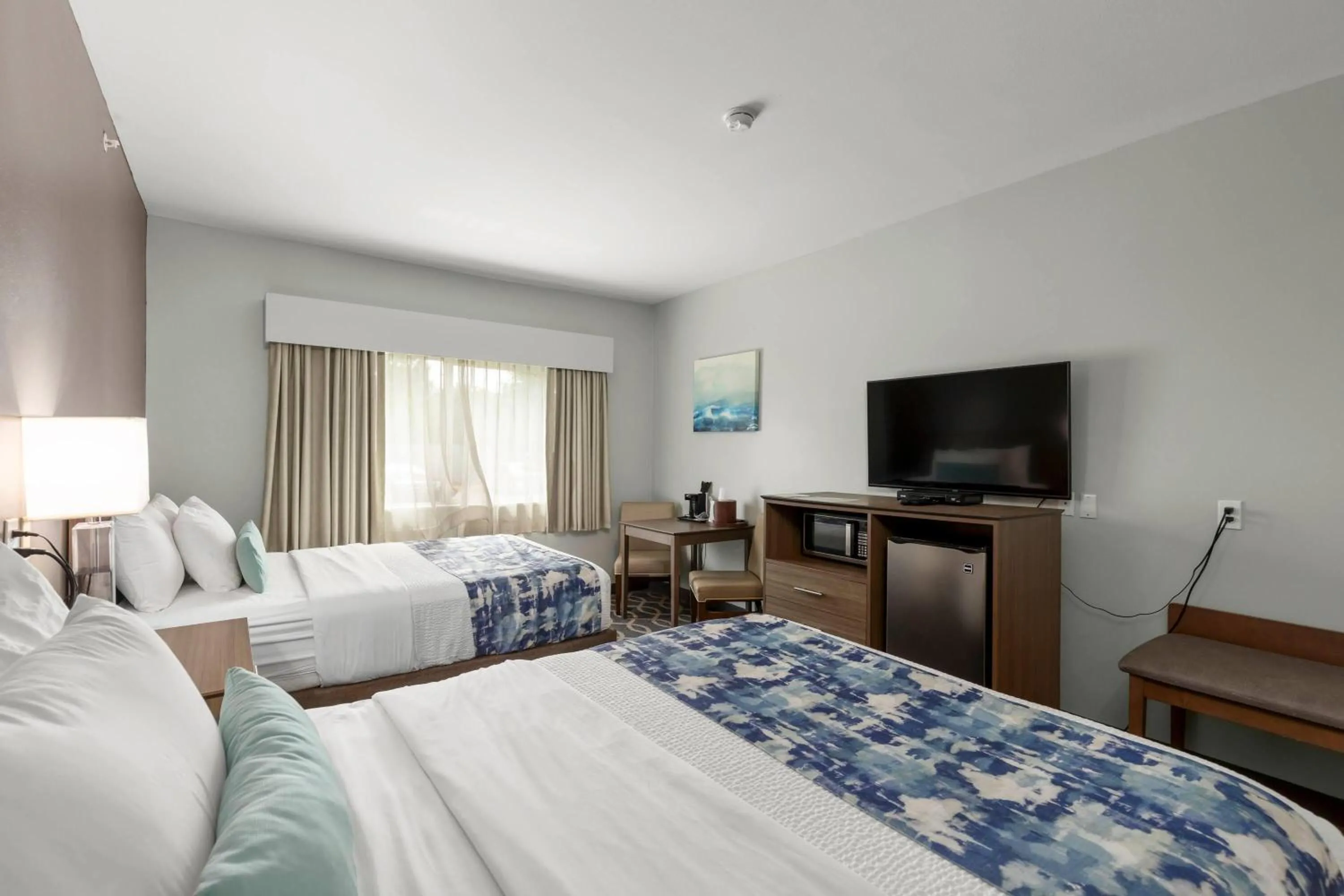 Photo of the whole room, Bed in Wingate by Wyndham Humble/Houston Intercontinental Airport