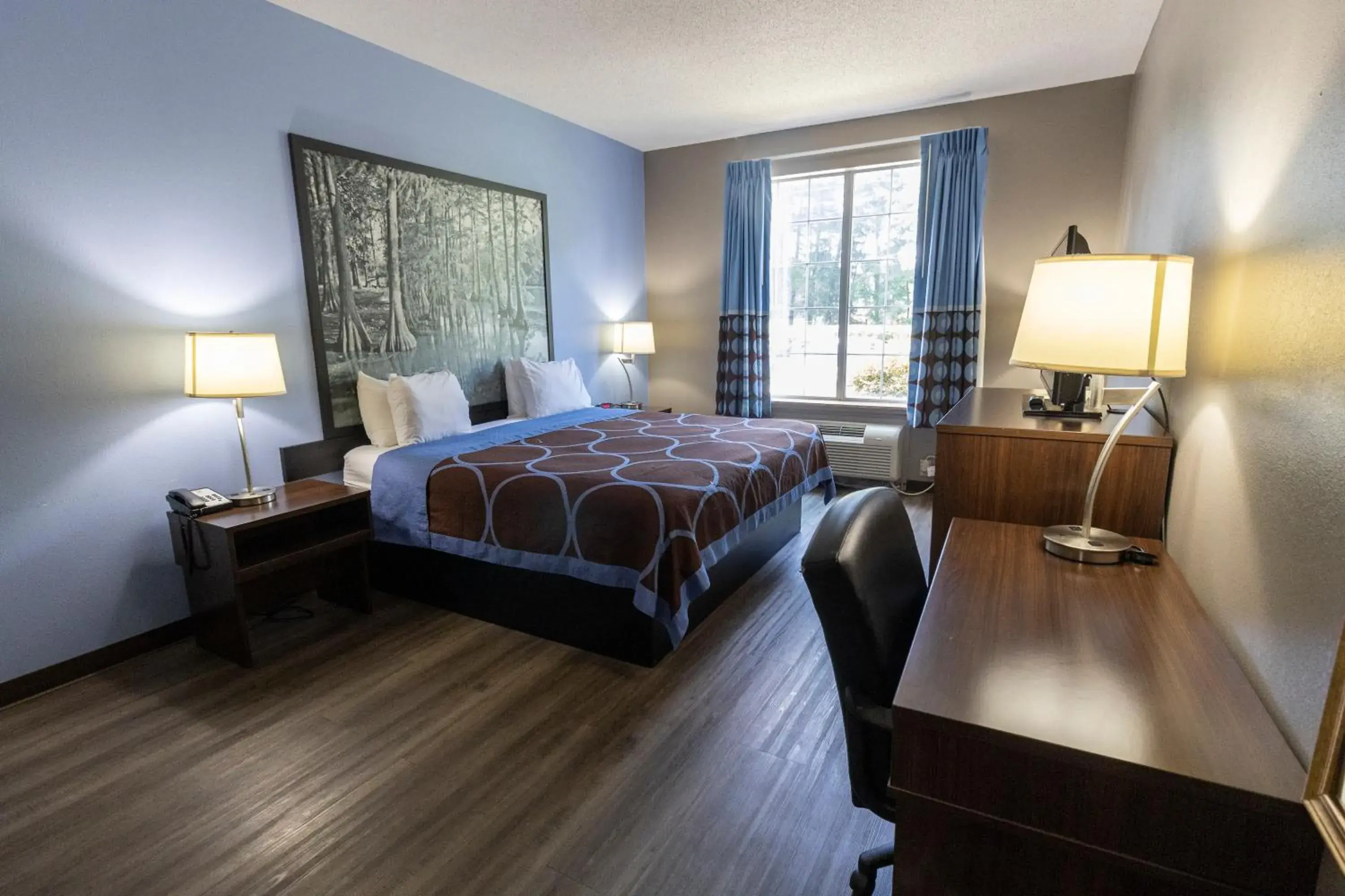 King Room - Non-Smoking in Super 8 by Wyndham Smithfield-Selma King Room - Non-Smoking in Super 8 by Wyndham Smithfield-Selma