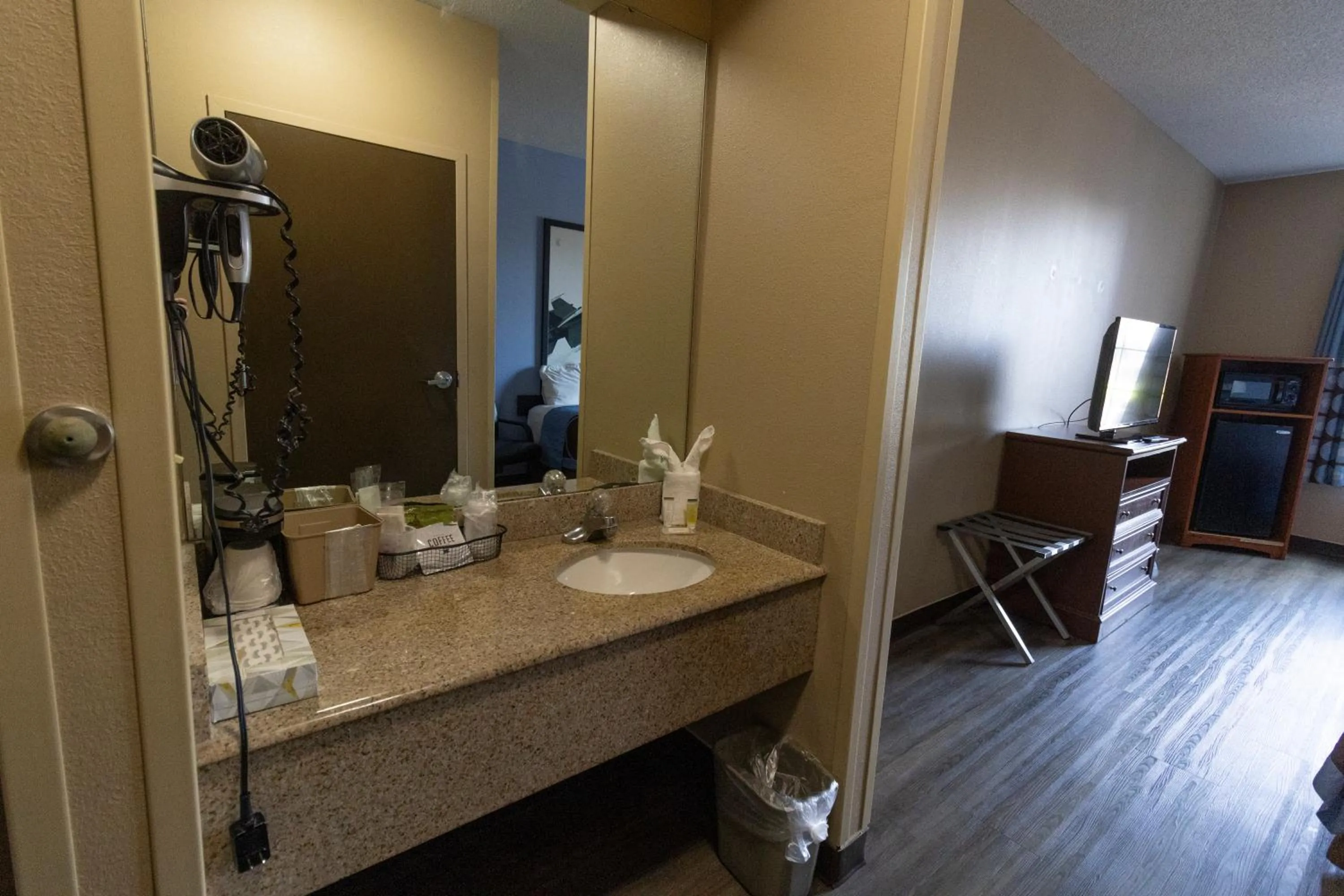 Other in Super 8 by Wyndham Smithfield-Selma