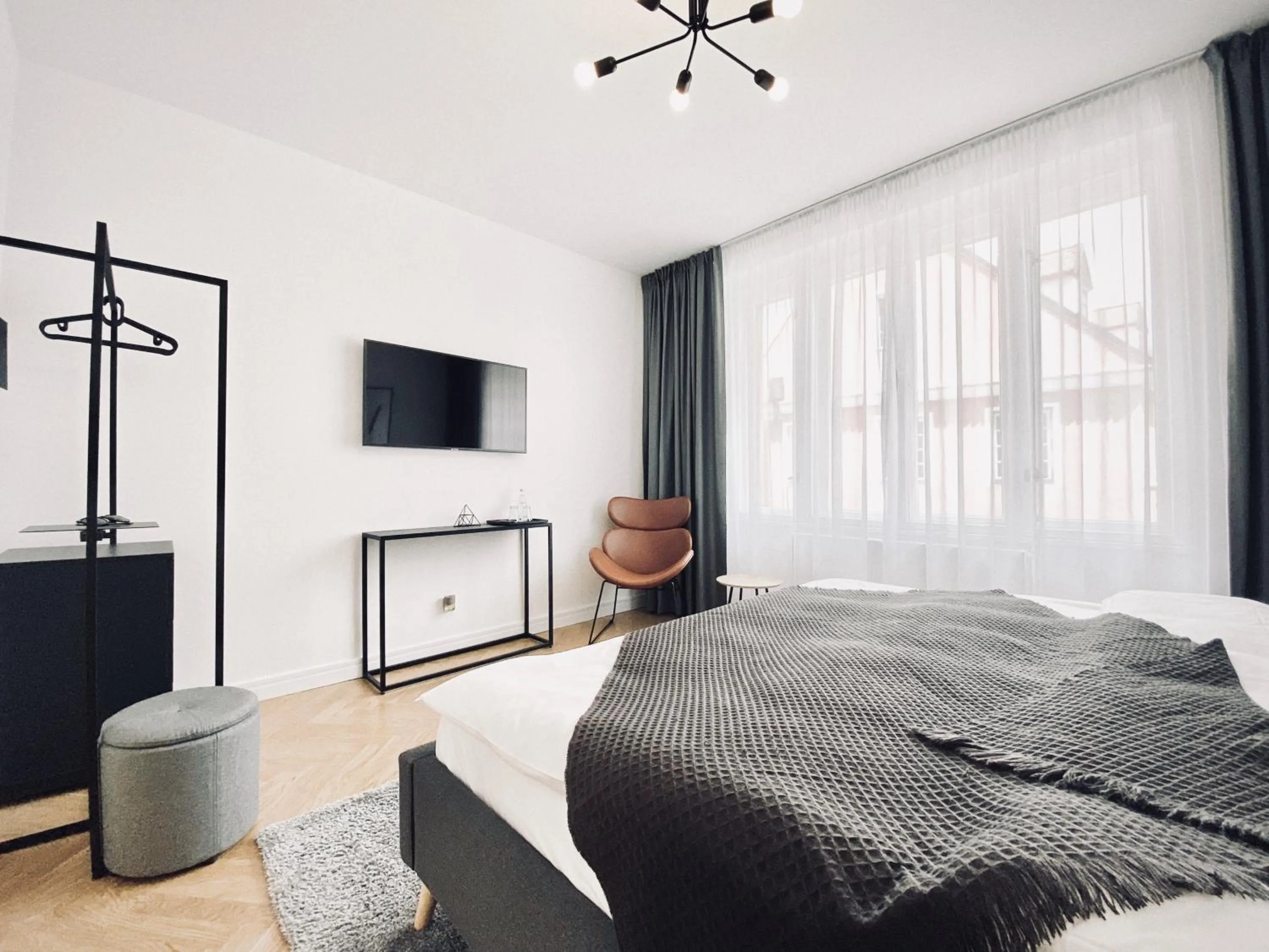 TV and multimedia, Bed in Pension MONO - Adults Only