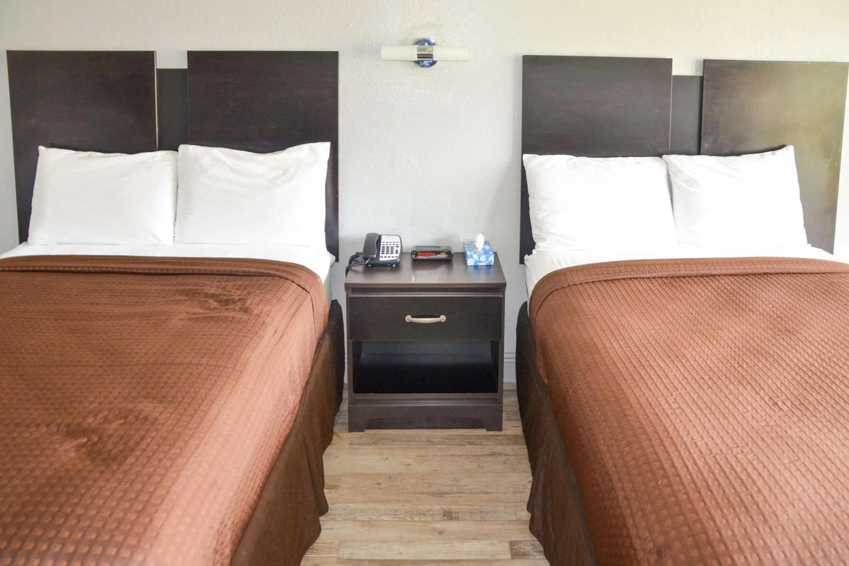 Bedroom, Bed in Rodeway Inn Sun City Center