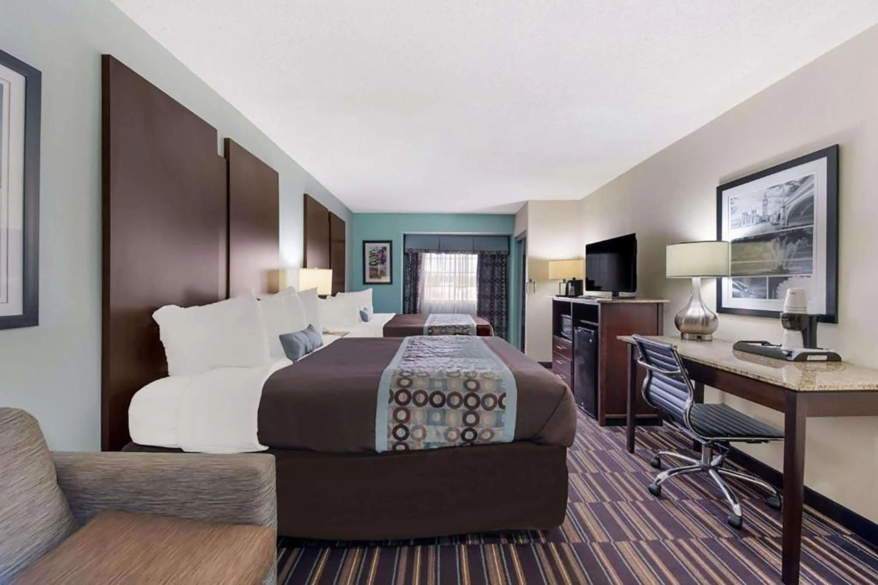 Bedroom, Bed in Baymont by Wyndham Elizabeth City