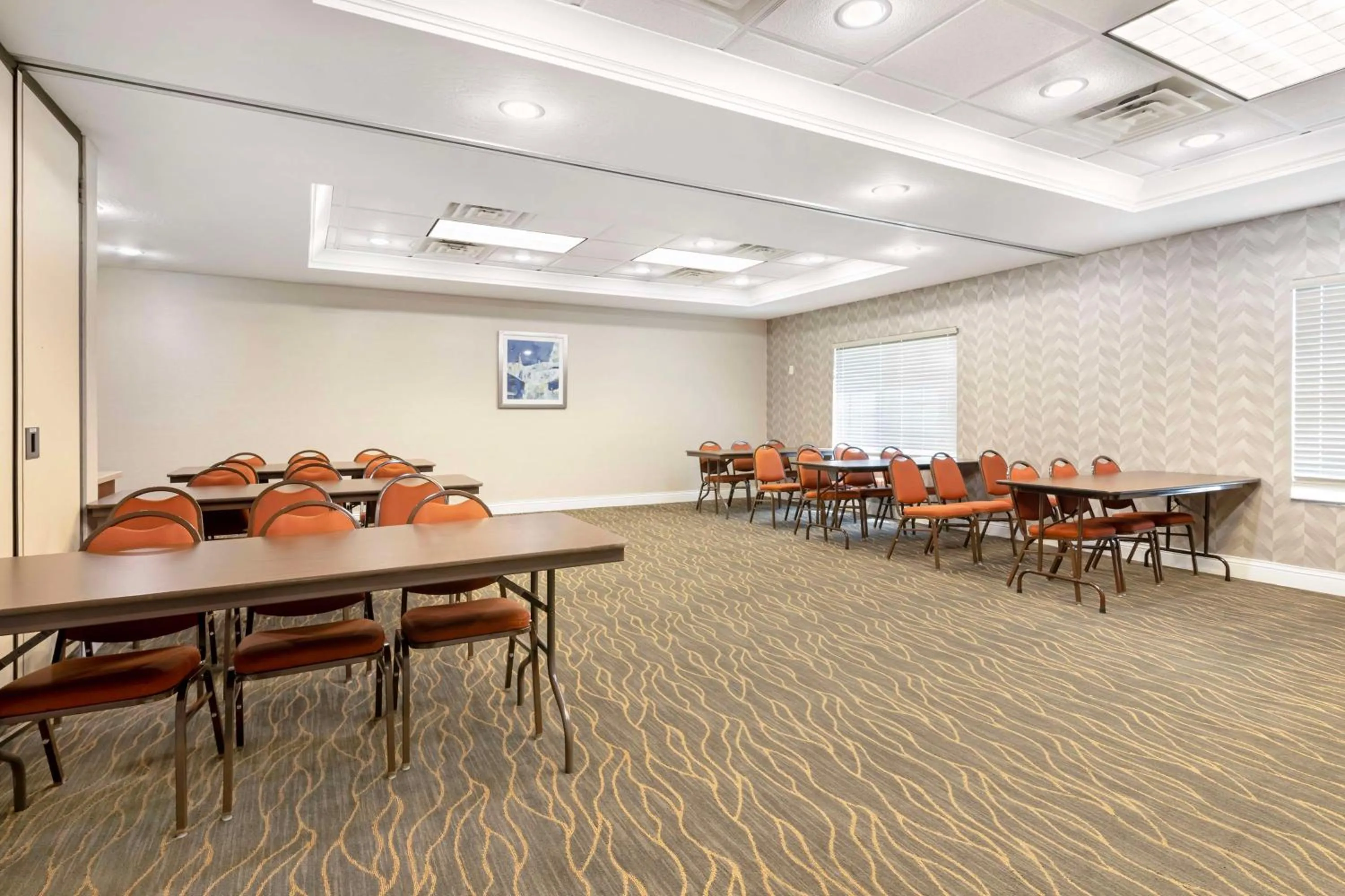 Meeting/conference room in Best Western Plus Appleton Airport Mall Hotel