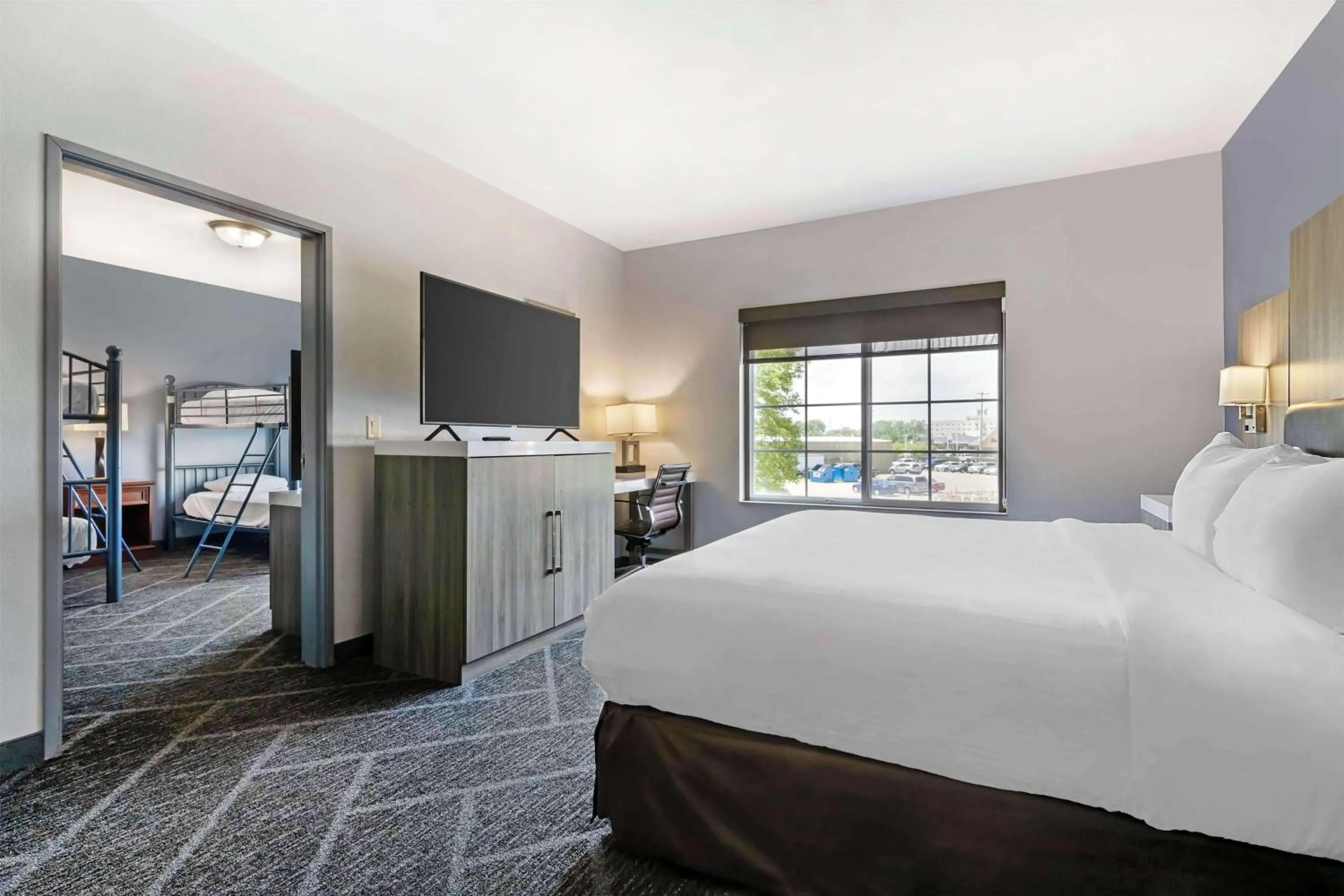 Photo of the whole room, Bed in Wyndham Garden Appleton