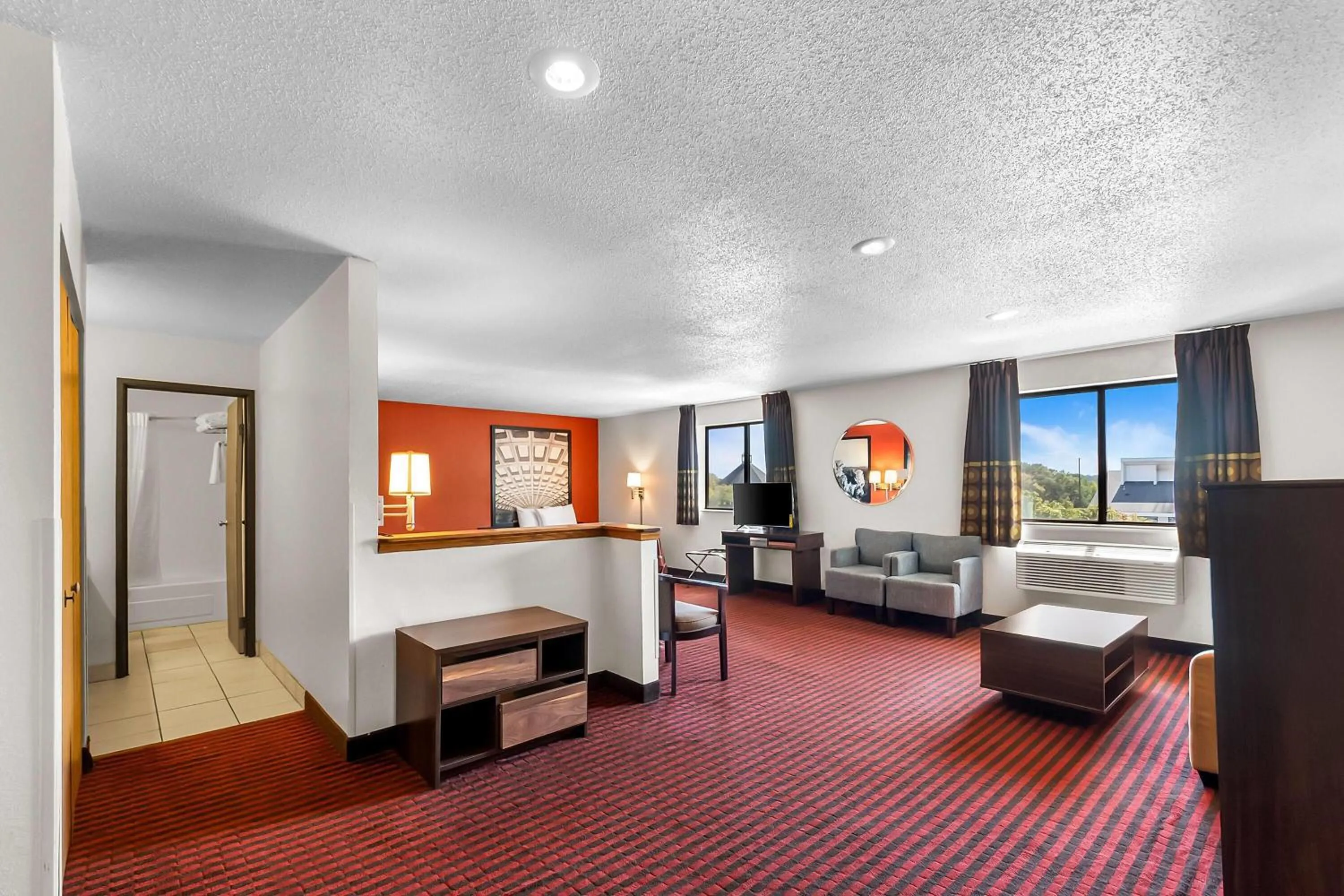 Photo of the whole room in Super 8 by Wyndham Dumfries/Quantico