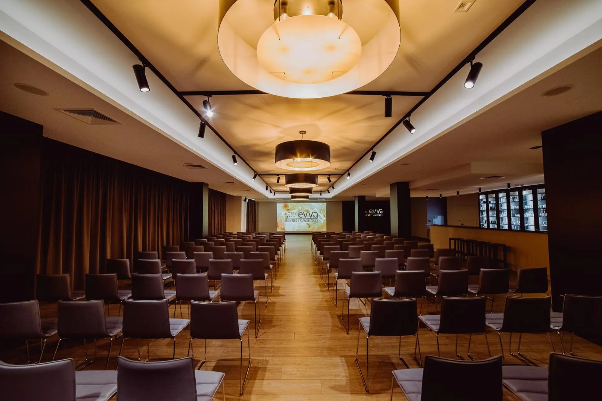 Business facilities in Hotel Evva