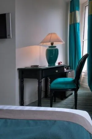 Other, Bed in Hotel Cluny Square