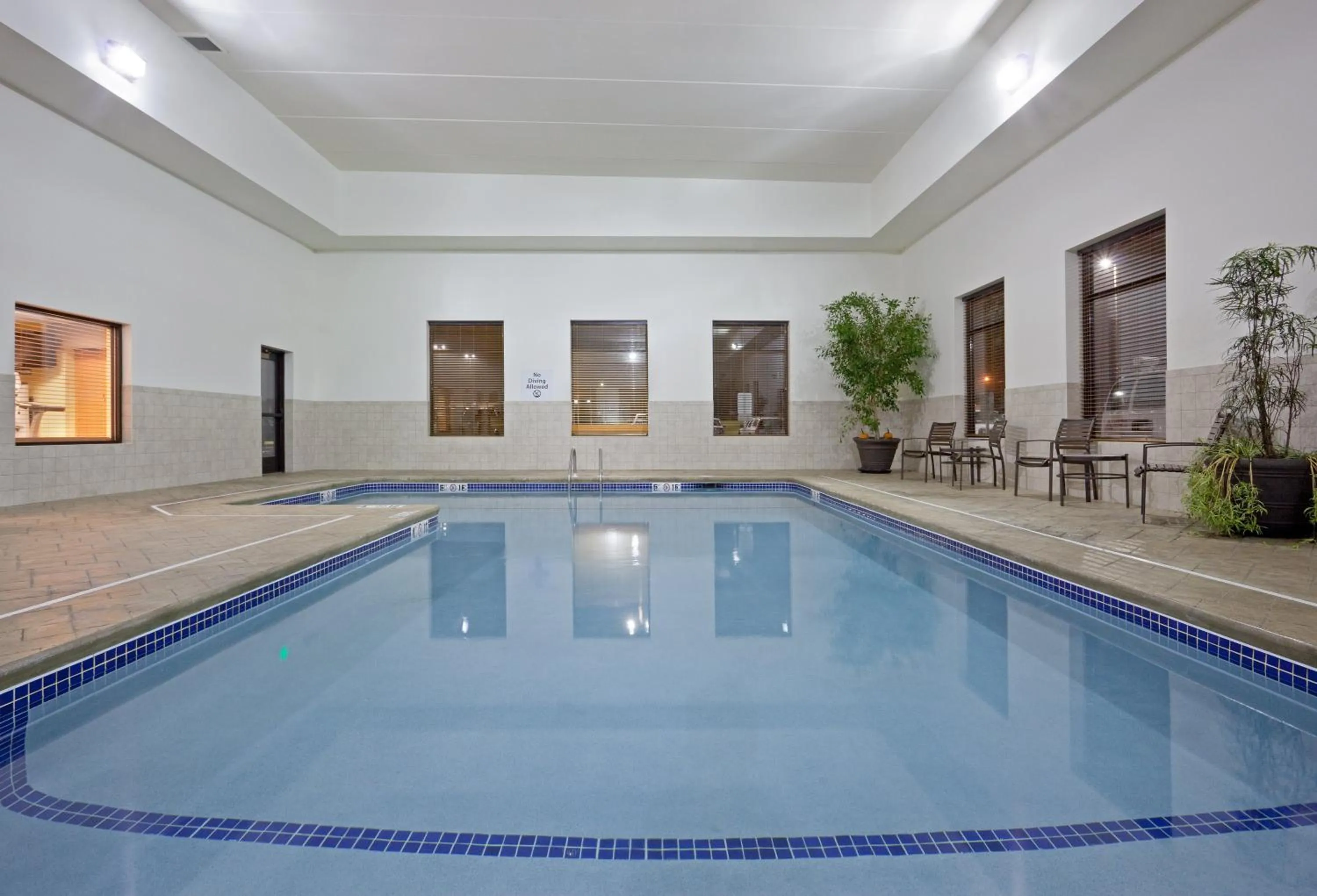 Swimming pool in Holiday Inn Express & Suites Malone by IHG