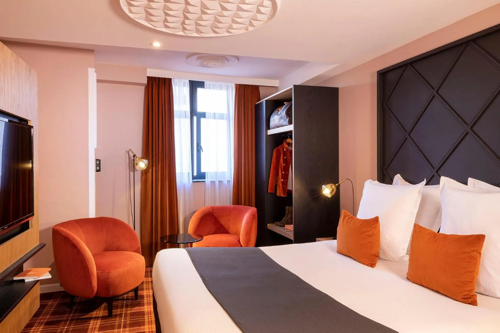 Photo of the whole room, Bed in Hotel Le Colombier