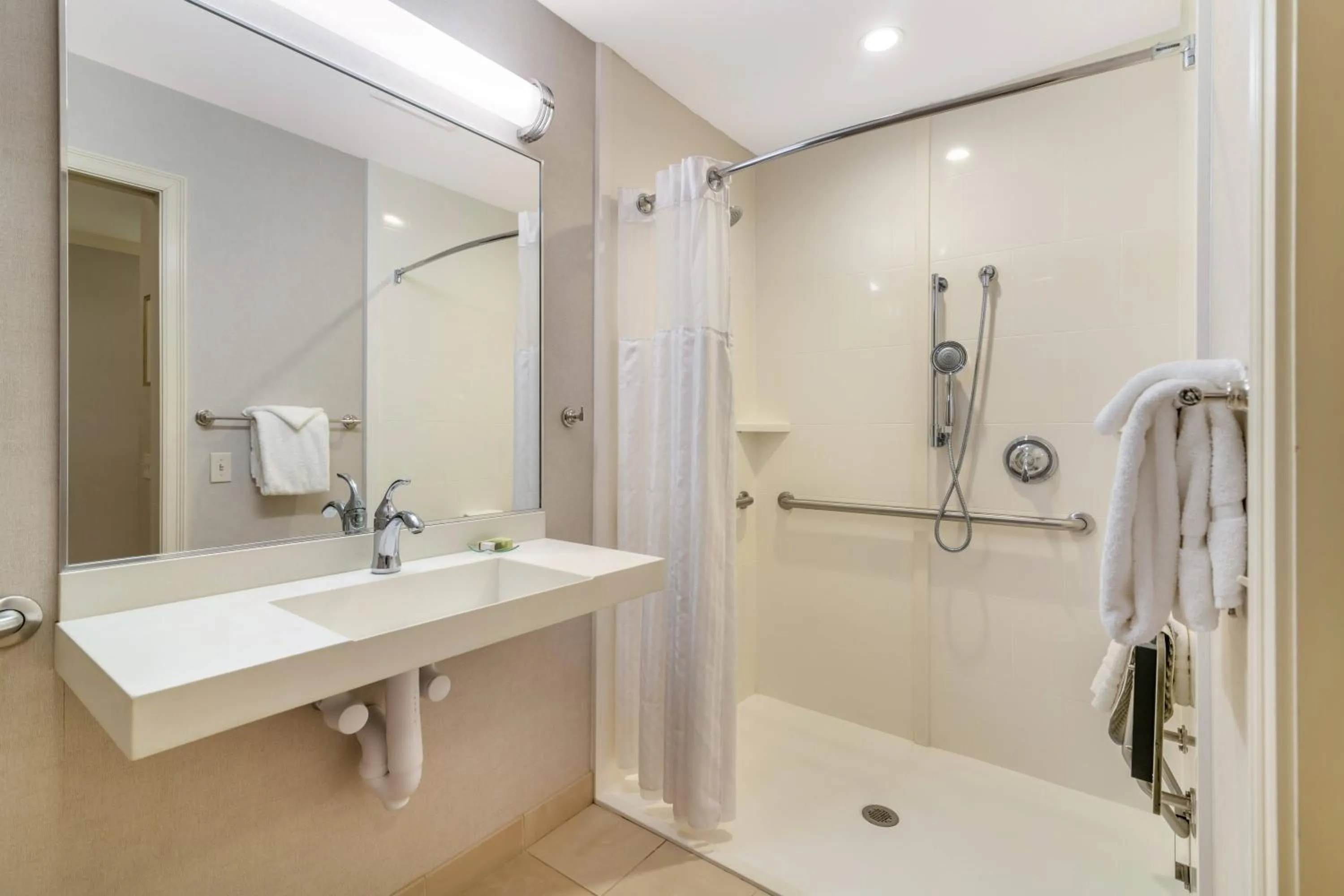 Bathroom in Gorges Grant Hotel