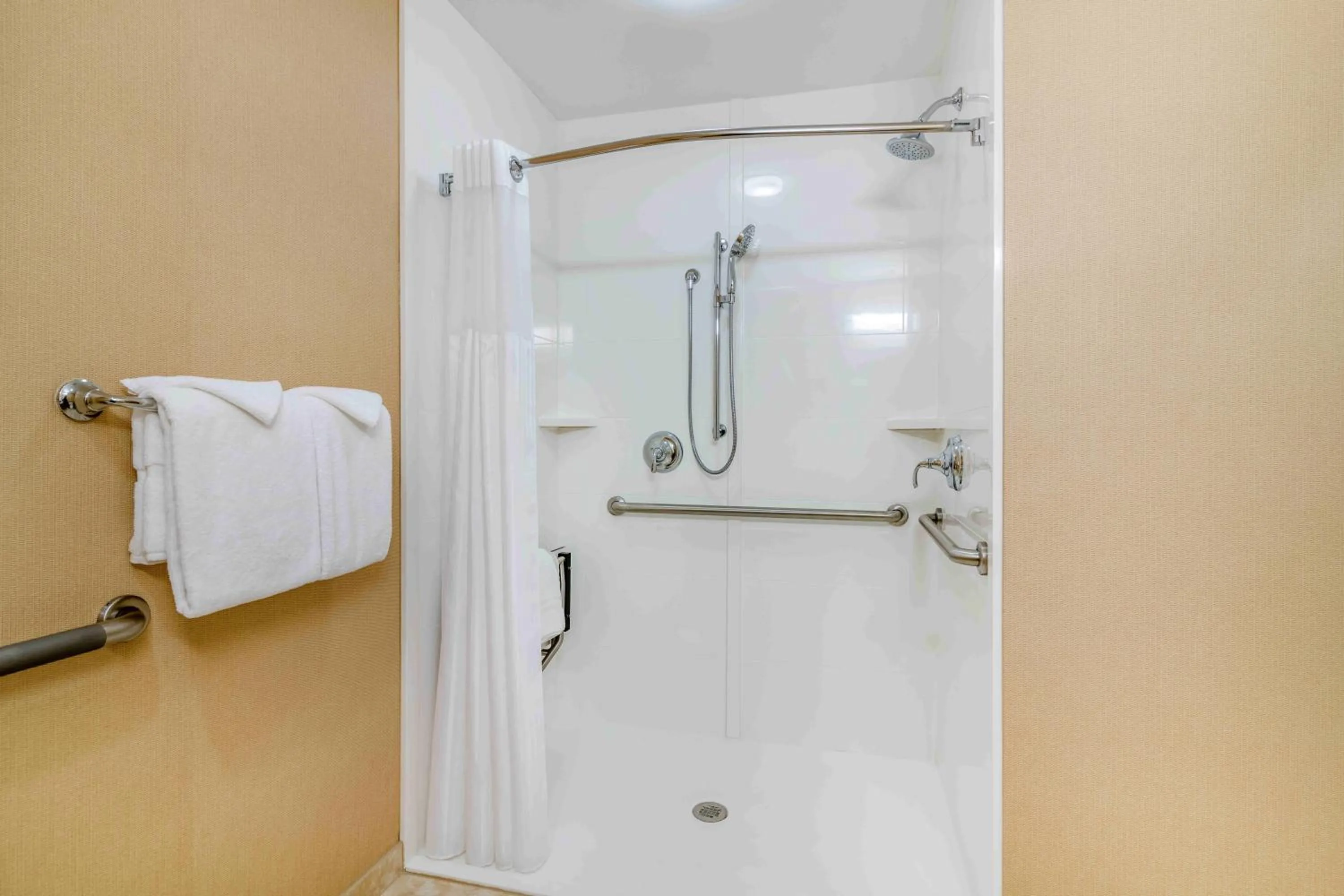 Bathroom in Gorges Grant Hotel