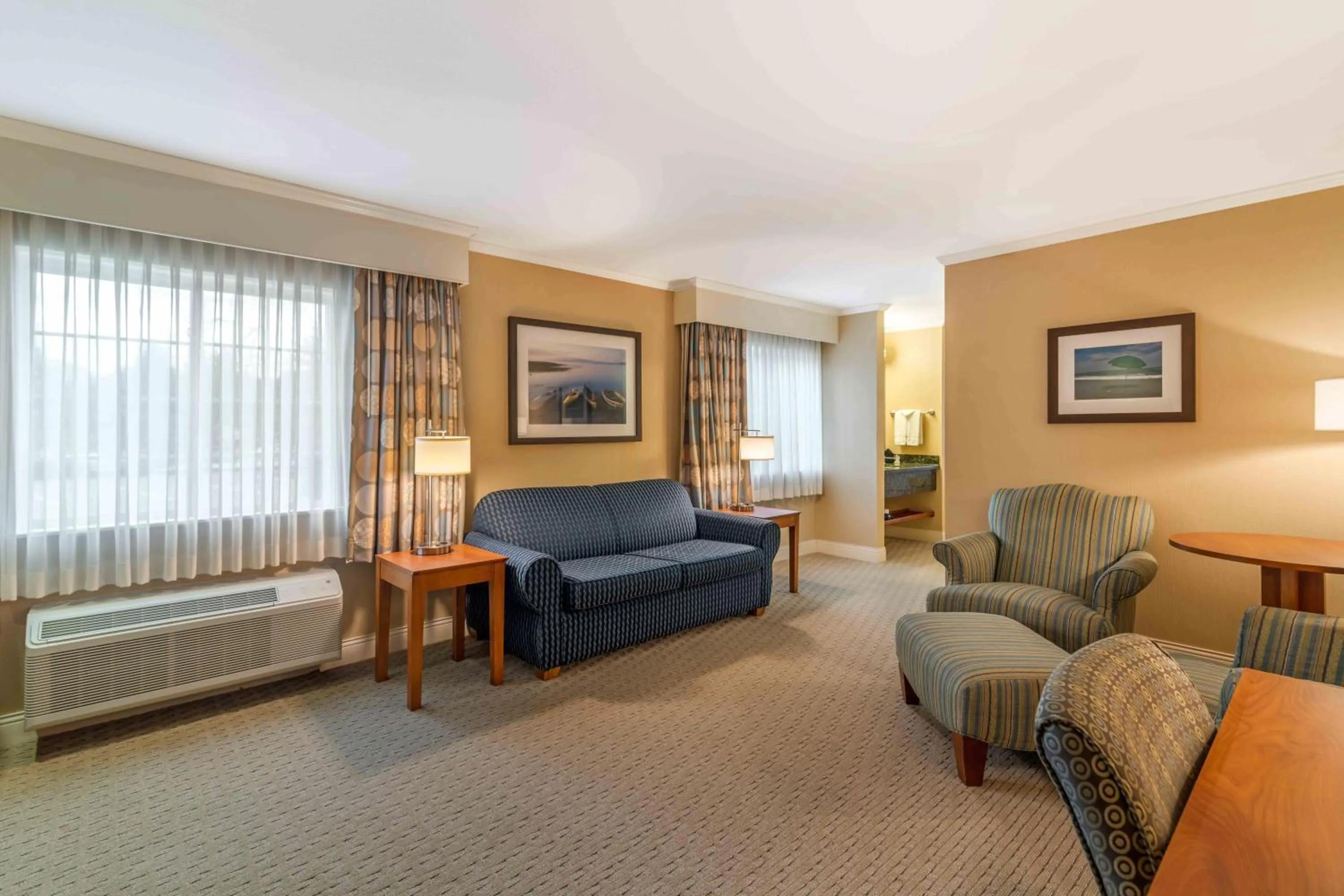 Seating area in Gorges Grant Hotel