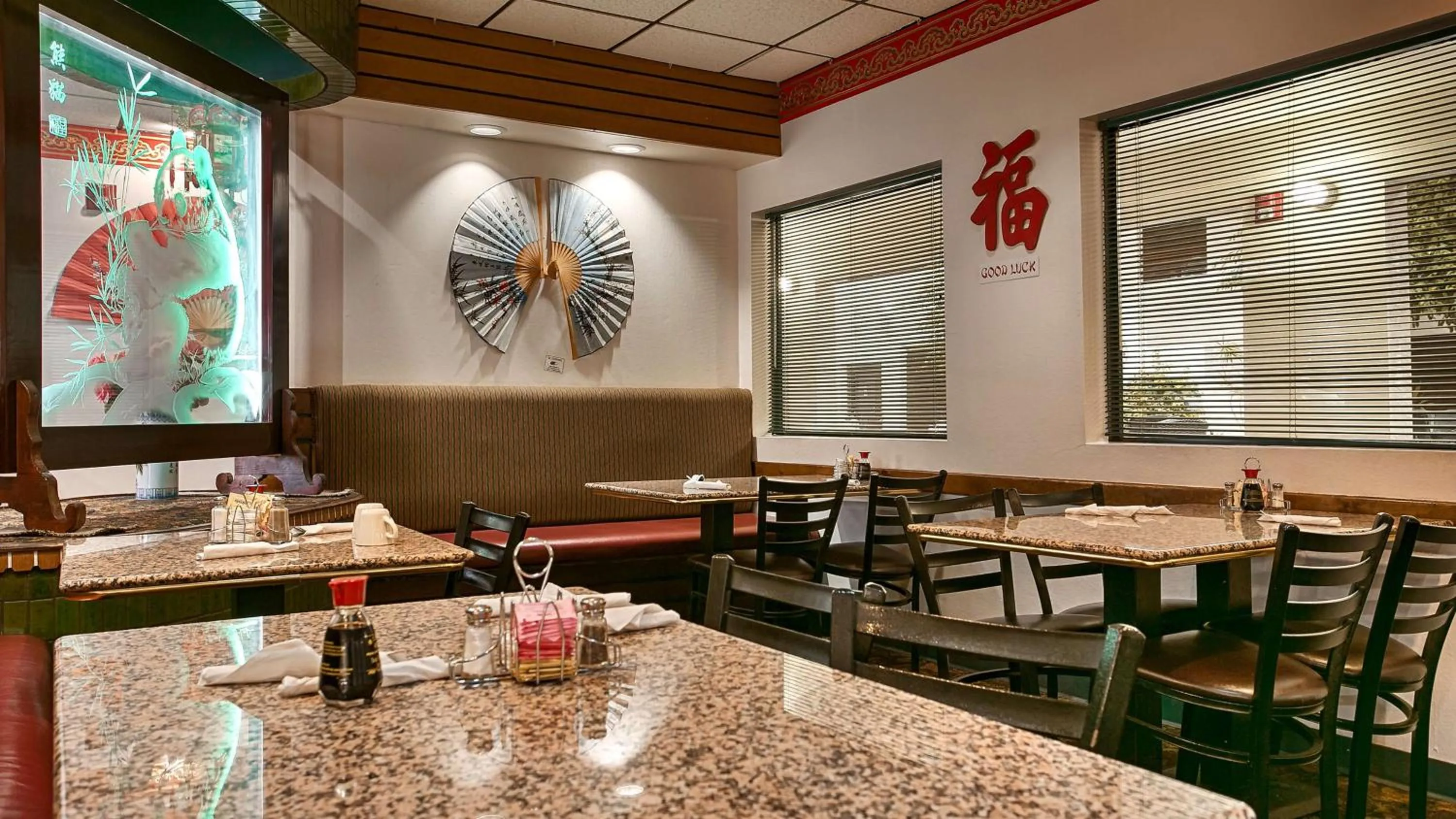 Breakfast in Best Western Pecos Inn