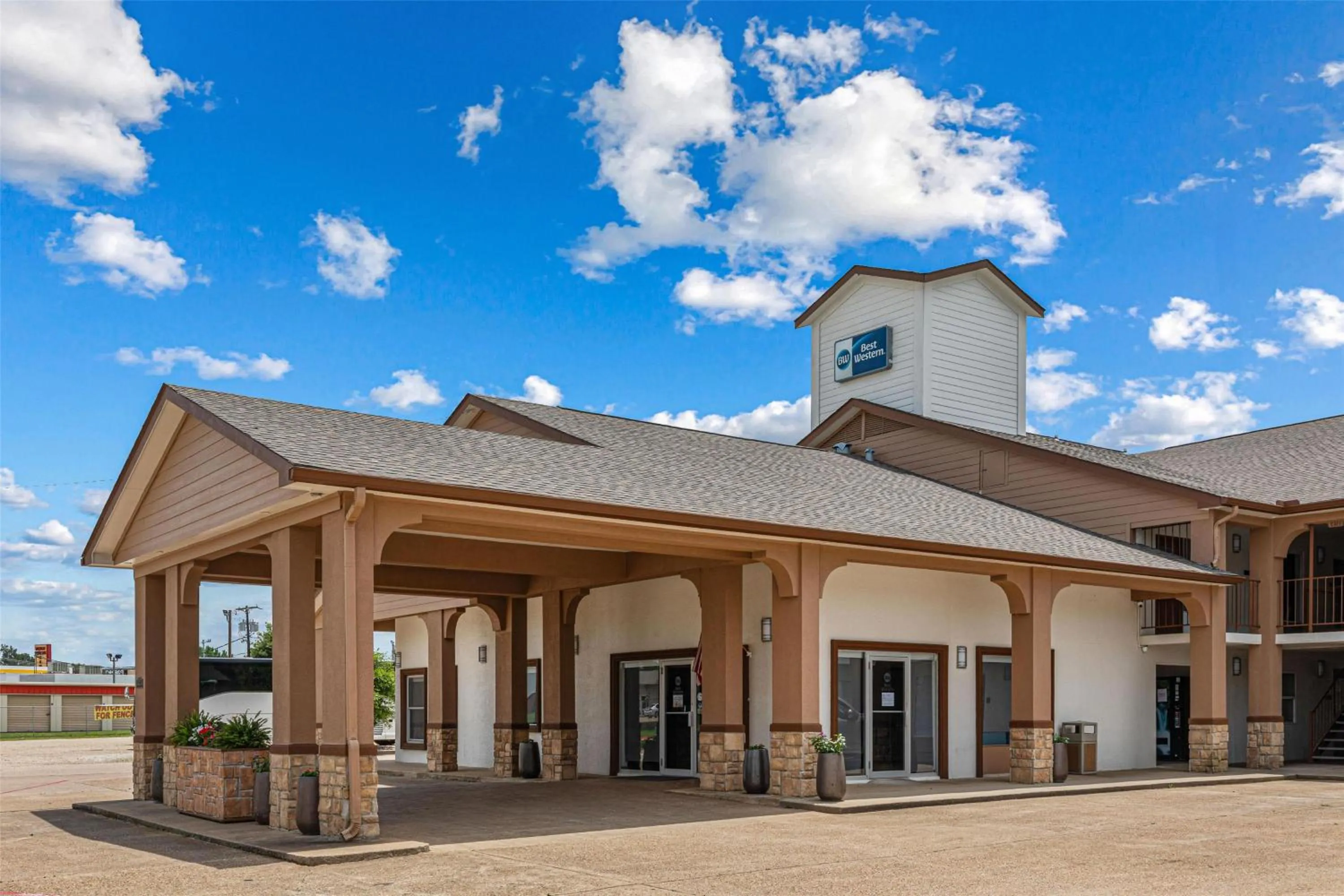 Property building in Best Western Canton Inn