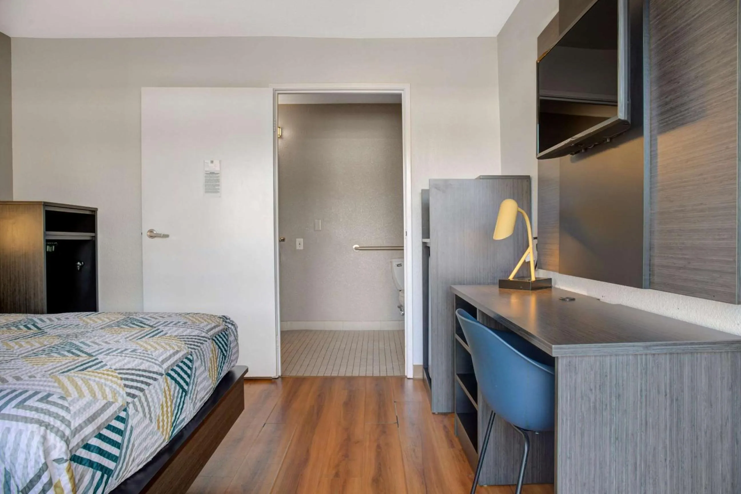 Bedroom, Bed in Motel 6-Carson City, NV