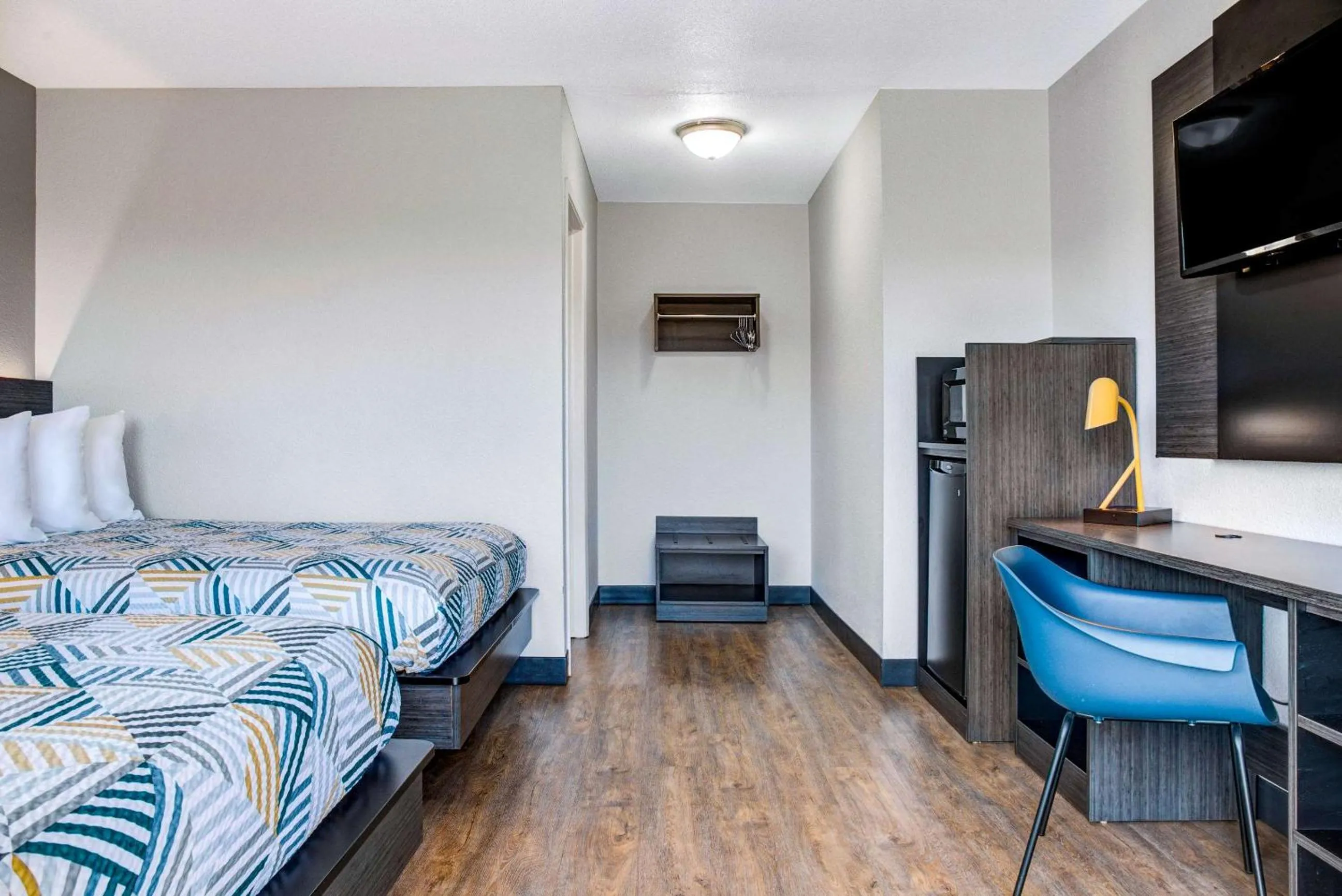 Bedroom, Bed in Motel 6-Carson City, NV