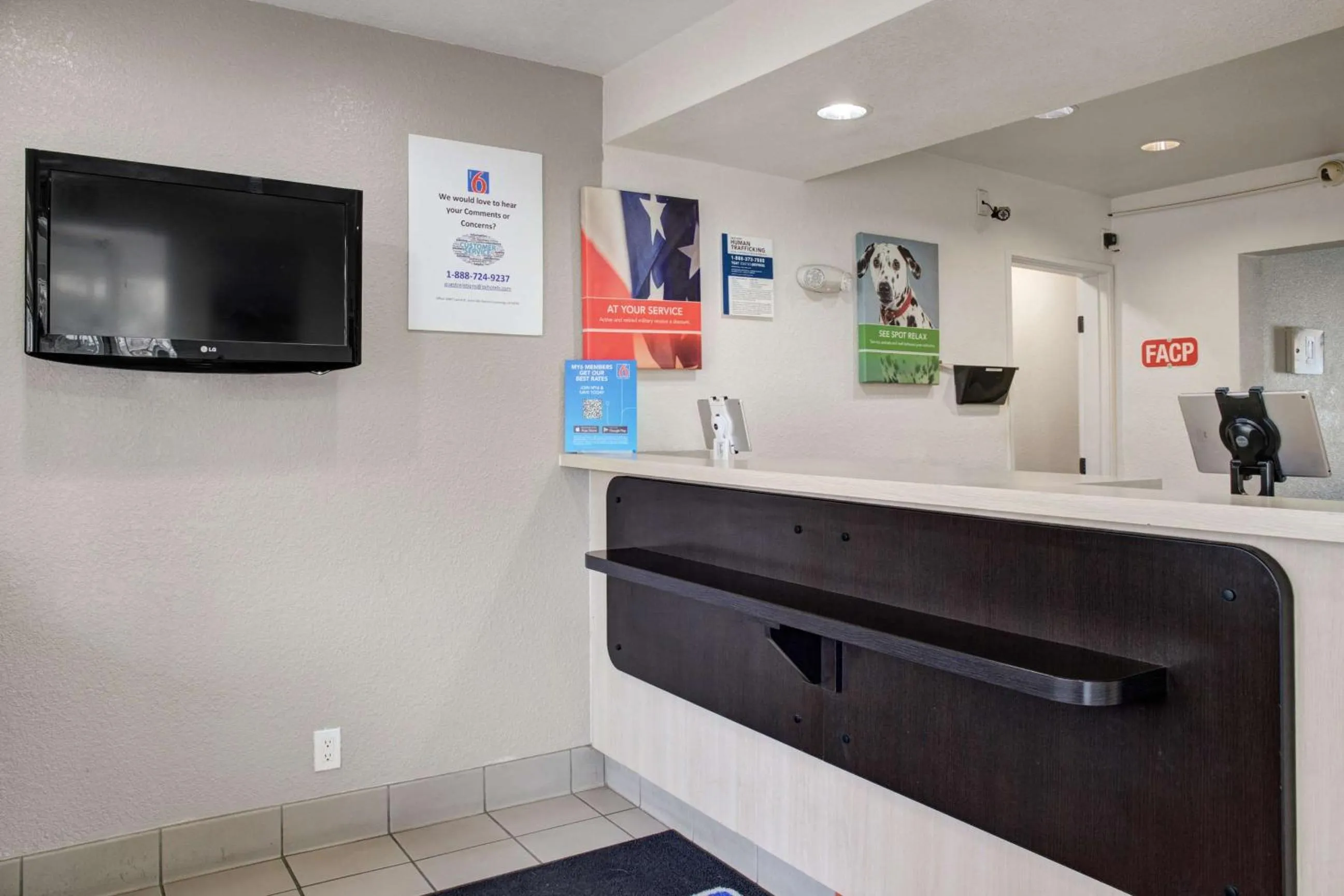 Lobby or reception in Motel 6-Carson City, NV