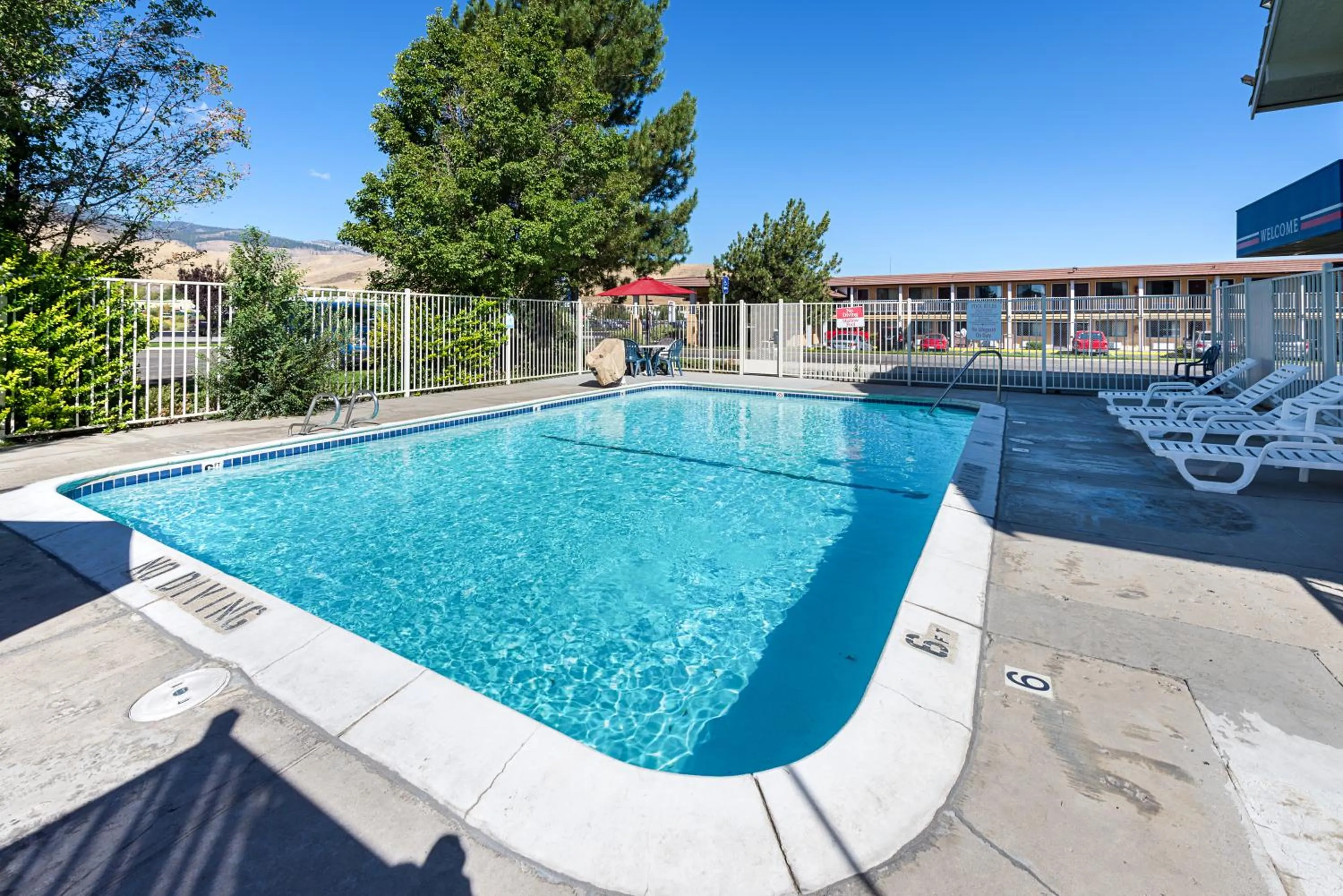 Swimming pool in Motel 6-Carson City, NV
