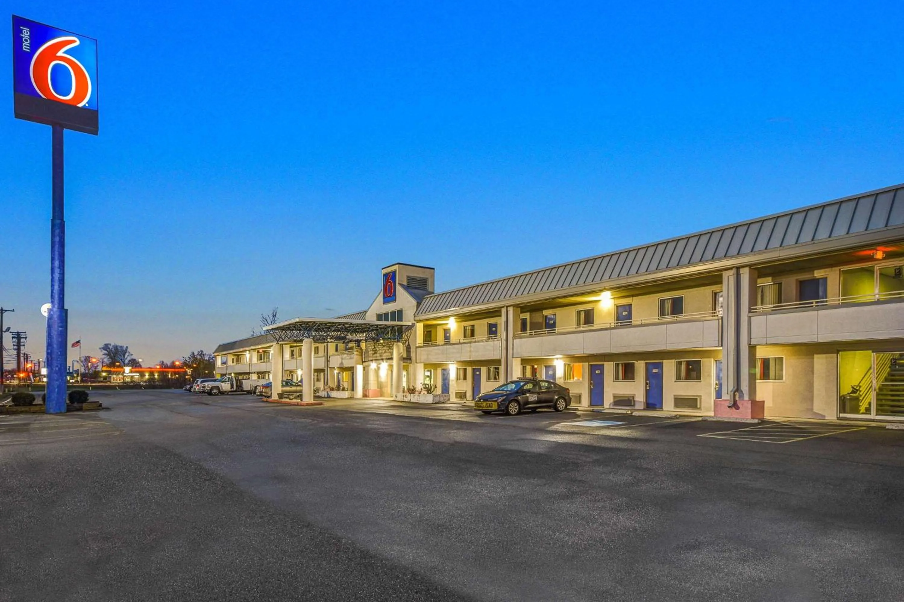 Property building in Motel 6-North Ridgeville, OH - Cleveland Intl Airport - N Ridgeville