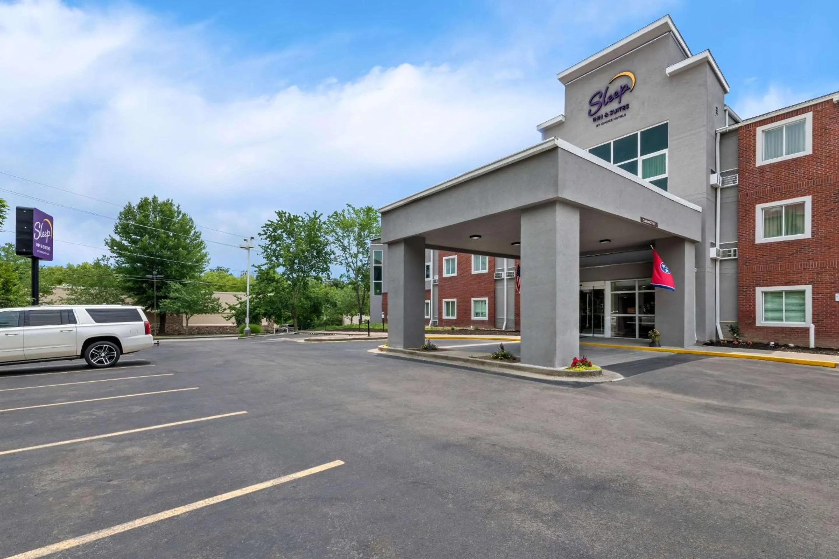 Property building in Sleep Inn & Suites Pigeon Forge Downtown